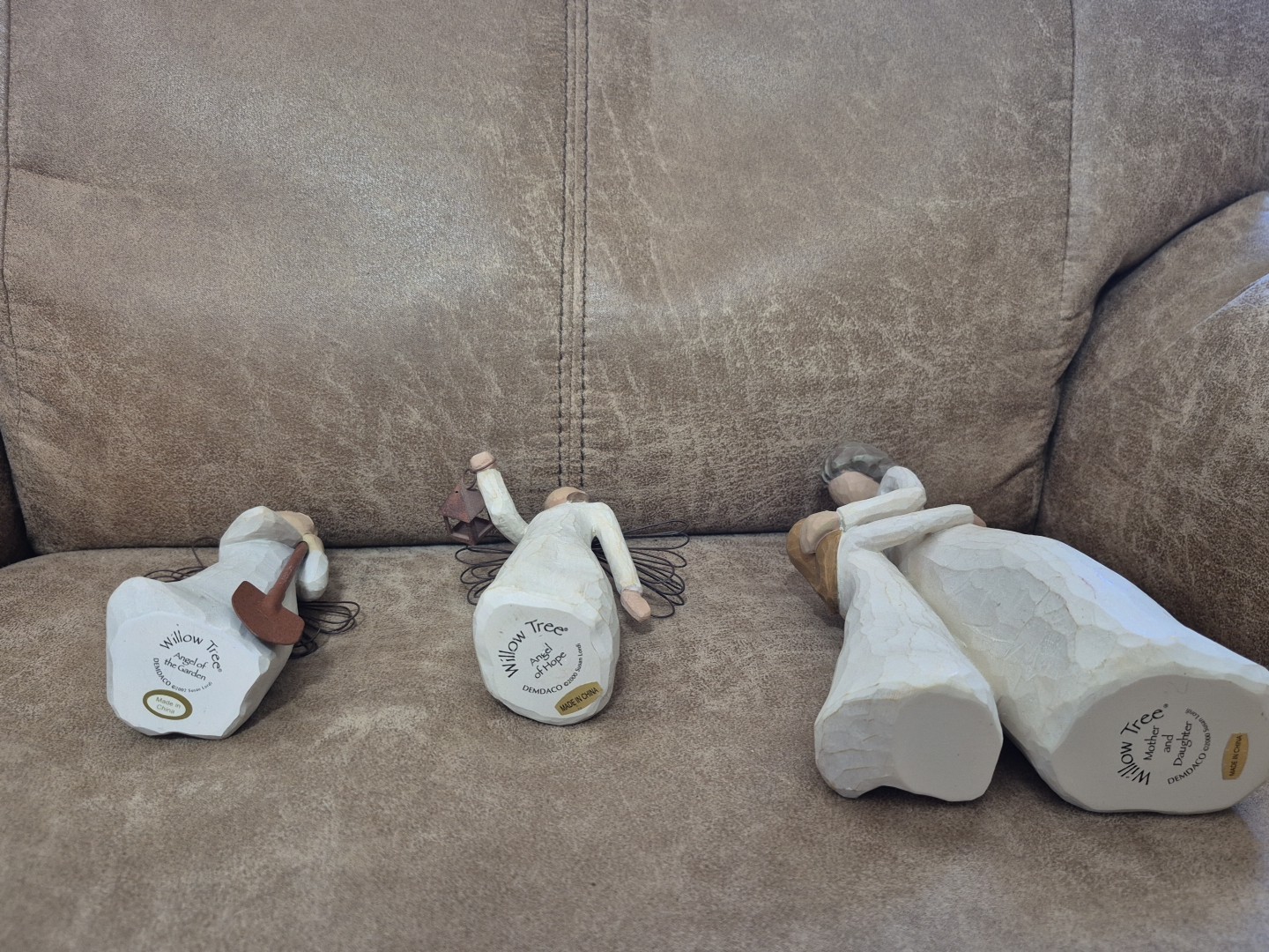 Lot Of 3 Willow Tree, 1 Mother and Daughter Figurine Susan Demdaco And 2 Others