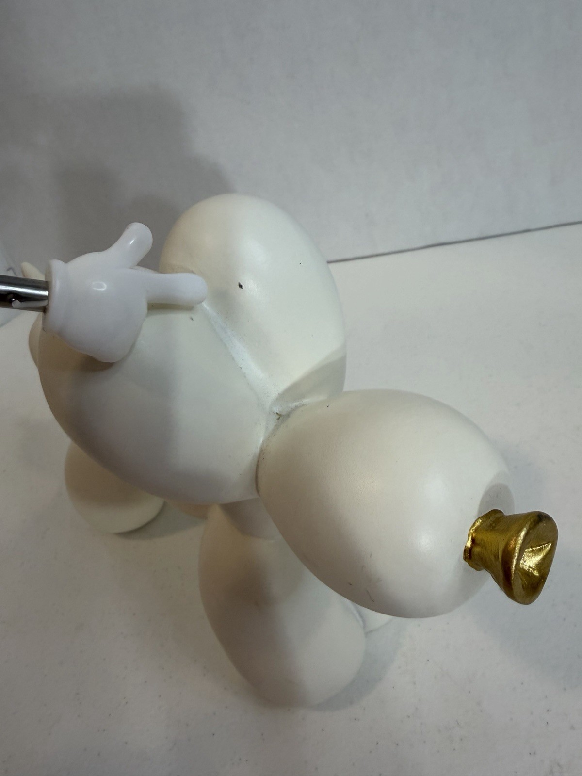 Ceramic Balloon Dog Statue Cute Felt Feet 7″ Tall Home Decor