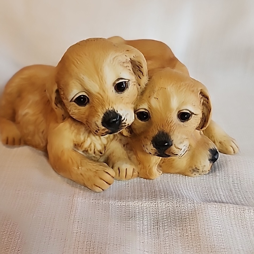 HOMCO 1987 Retriever Puppies Porcelain Figurine Puppy Dog