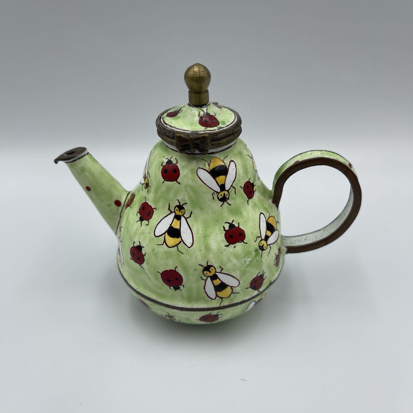 Kevin Chen 1999 Hand Painted Enamel Teapot Ladybugs And Bees No. 255 VTG 3.5″
