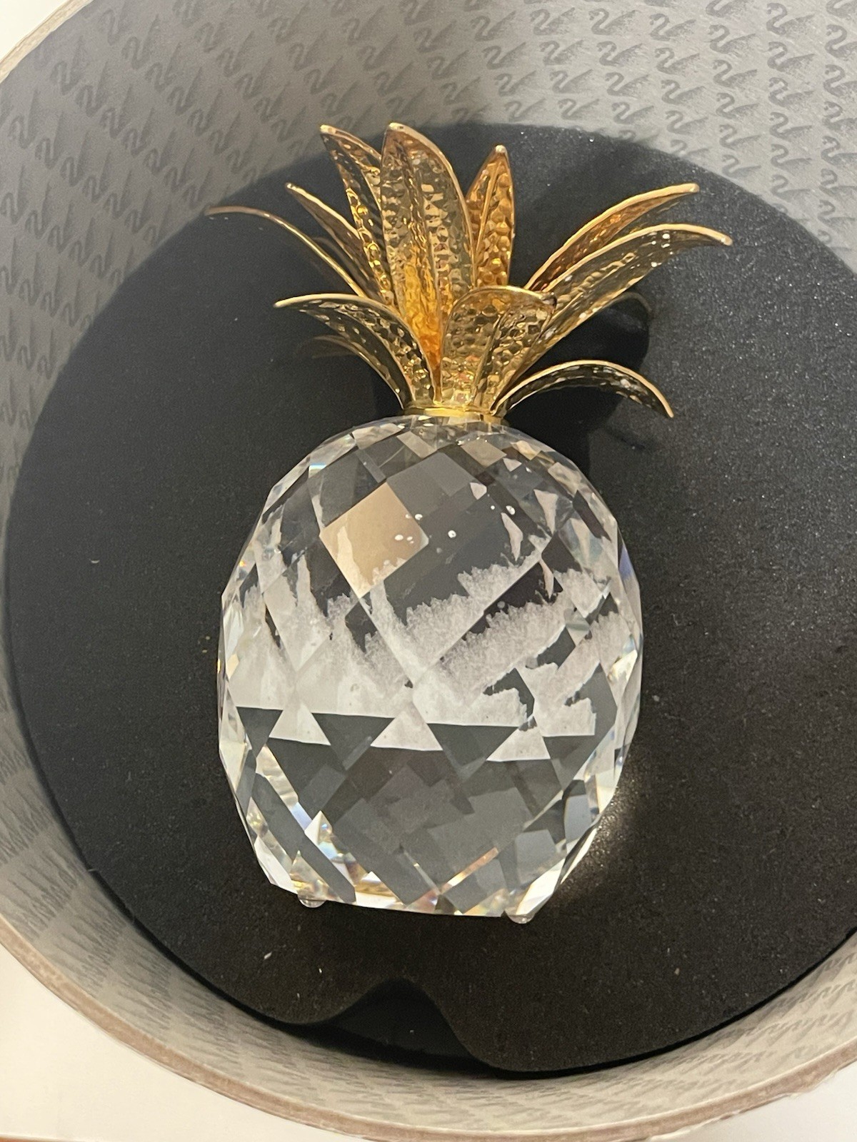 Swarovski LARGE 4″ Crystal 3-Footed Pineapple with Gold Leaves in Original Box