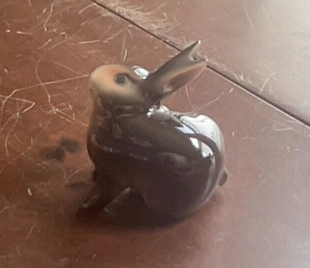 Vintage High Gloss Porcelain Figurine Made By Goebel. Rabbit 3″ Tall x 3 Long.