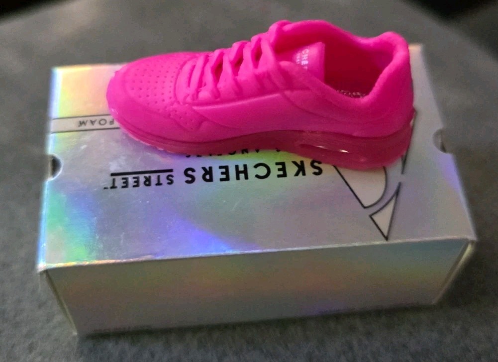 Miniature Skecher Street Los Angeles Shoes Hot Pink 2″ Barbiecore Tennis Shoes