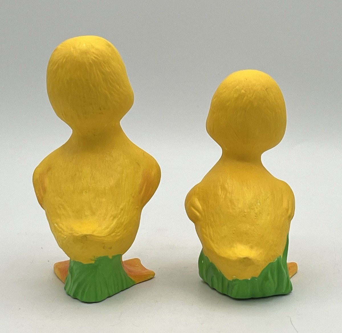 Vtg Ceramic Yellow Ducks Ducklings Handpainted Lot Of 2 Easter Spring 5” & 4.5”H