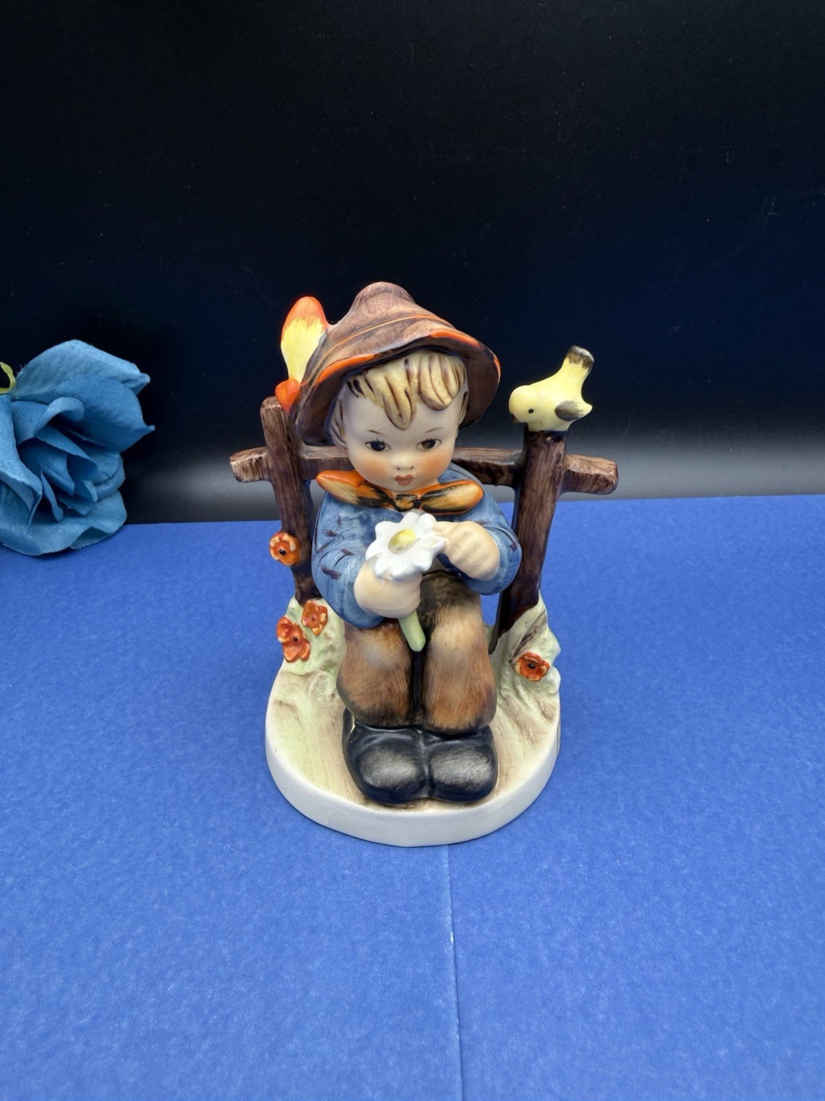 Vintage Goebel Hummel Figurine “She Loves Me, She Loves Me Not” Hum 174 TMK-3
