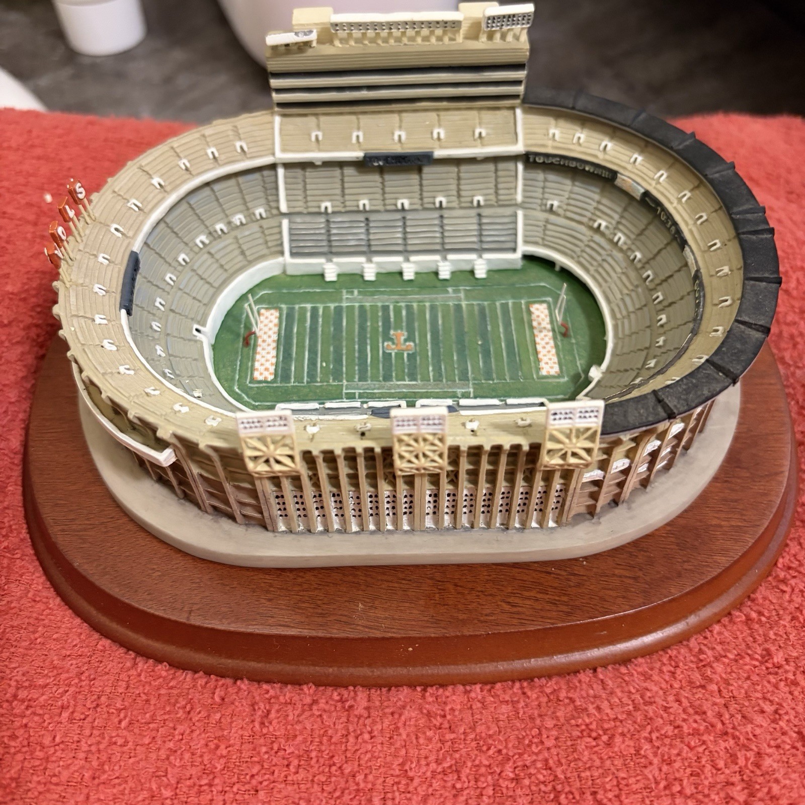 The Ridgewood Company Neyland Stadium Tennessee Volunteers 1999 Ceramic 3D 7in