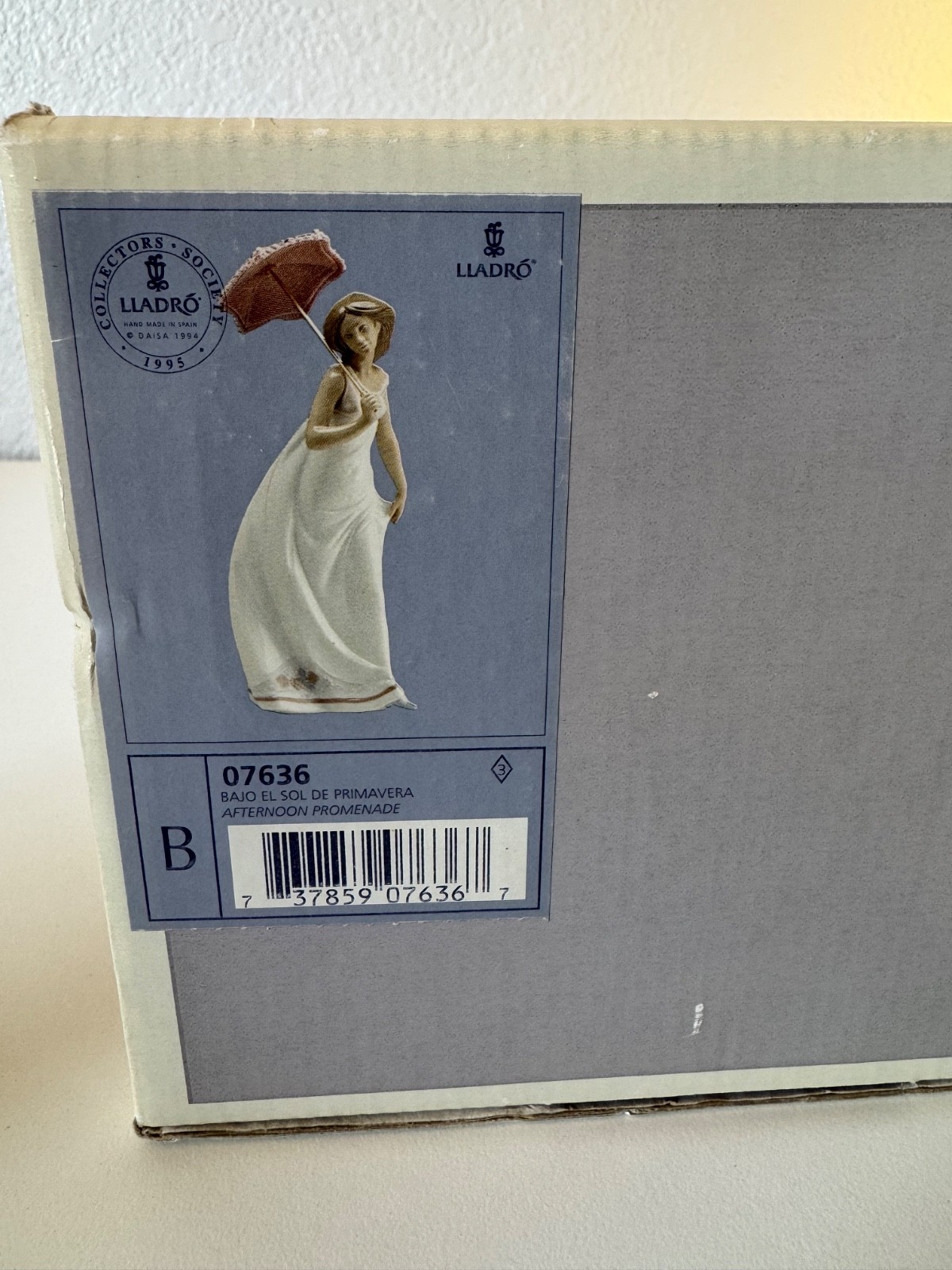 Lladro 7636 Afternoon Promenade – Excellent Condition – In Original Box