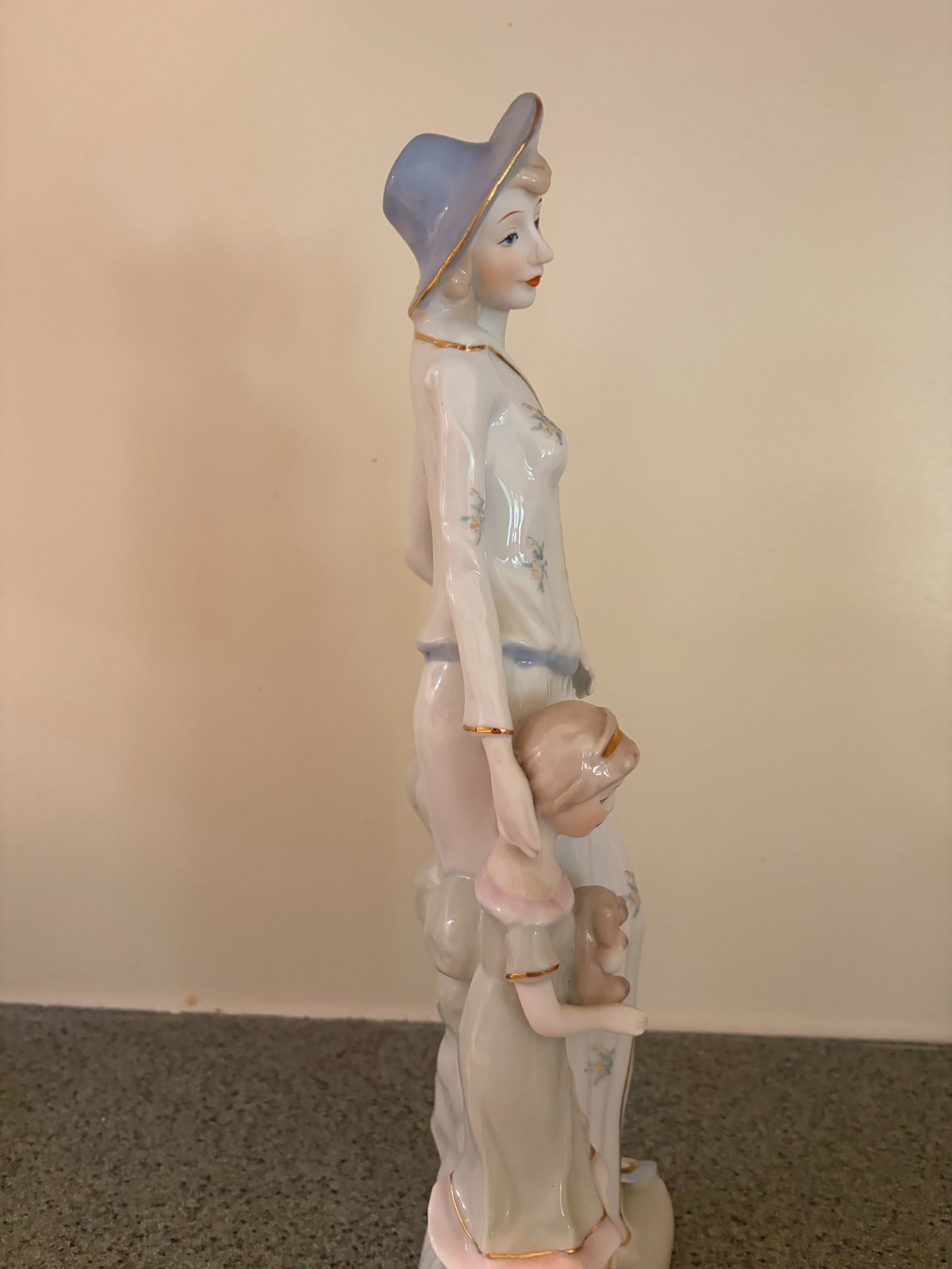 Porcelain Victorian Elegant Lady Mom w/ Adorable Little Girl Statue Figurine 15