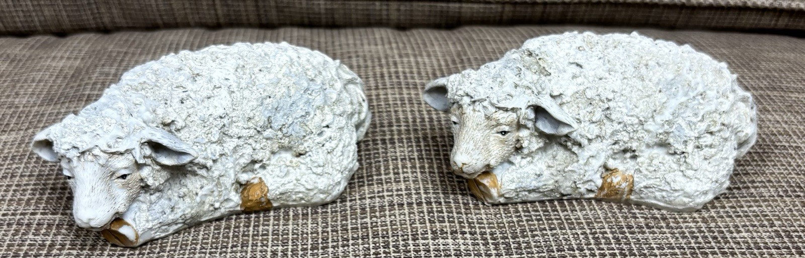 Pair Of Resin Lying Down Sheep Figurines Or Sculptures 1 1/2″ Tall x 4″ Long