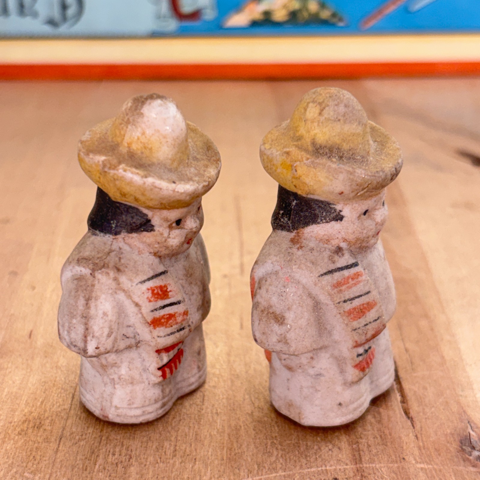 Pair Vintage All Bisque Figurines, Mexican Men in Hats Scarves, Unmarked 2.25″