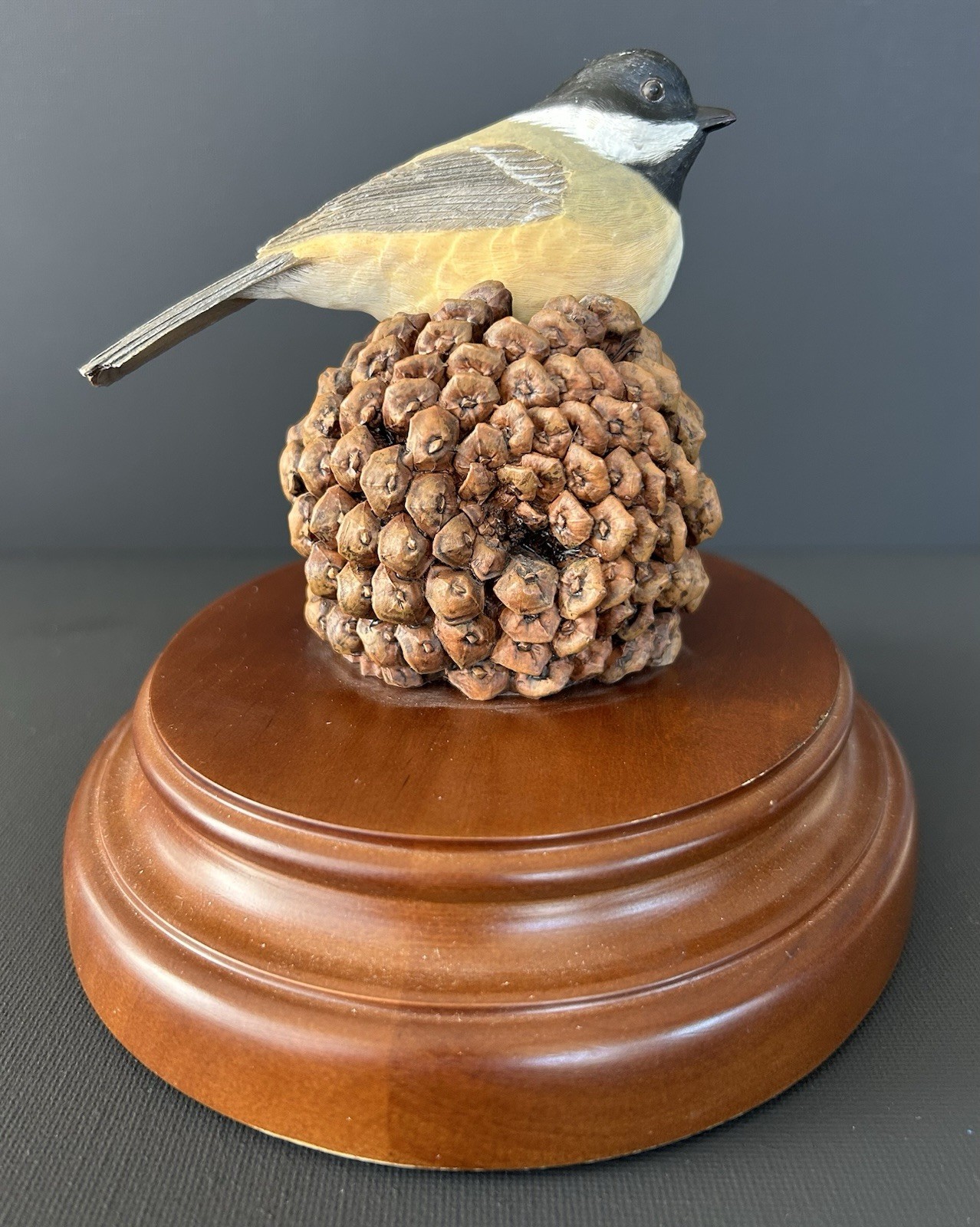 RARE Bob Kroese Pheasants Forever Chickadee On Pinecone Sculpture Figure SIGNED