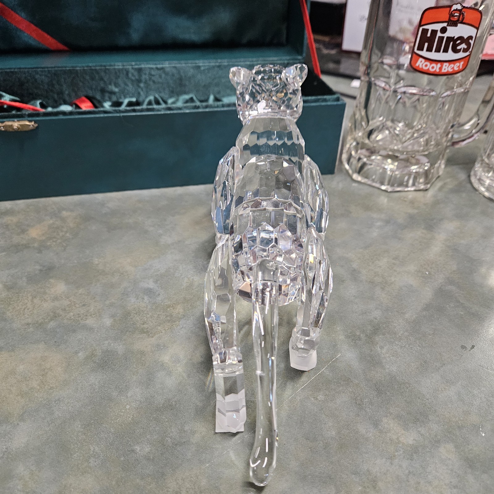 Swarovski/Lalique Style Faceted Crystal Cat Panther Frosted Paws W/Box 9″ X 5″