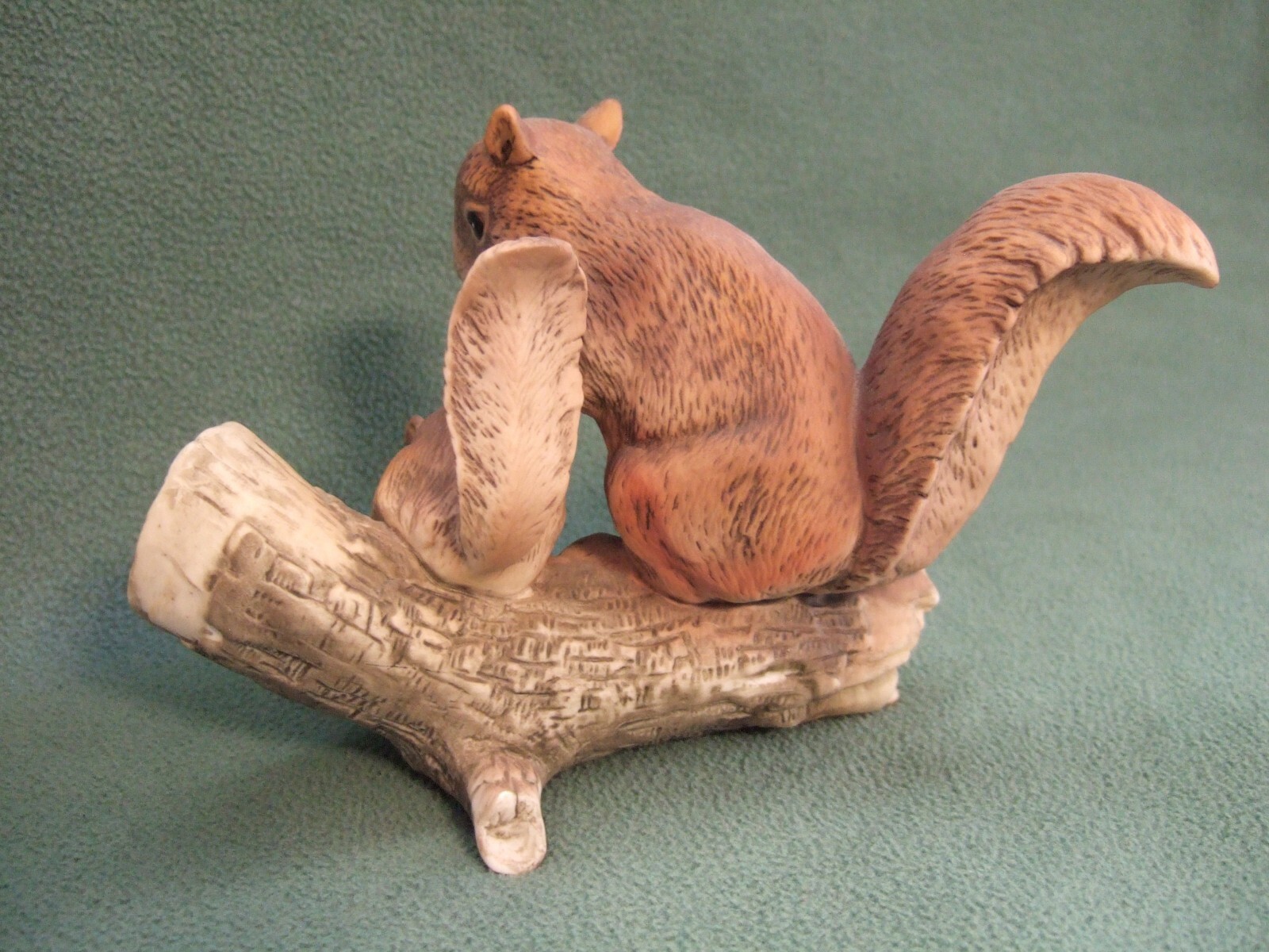 Homco Masterpiece Collection Porcelain Mother and Baby Squirrel Figurine