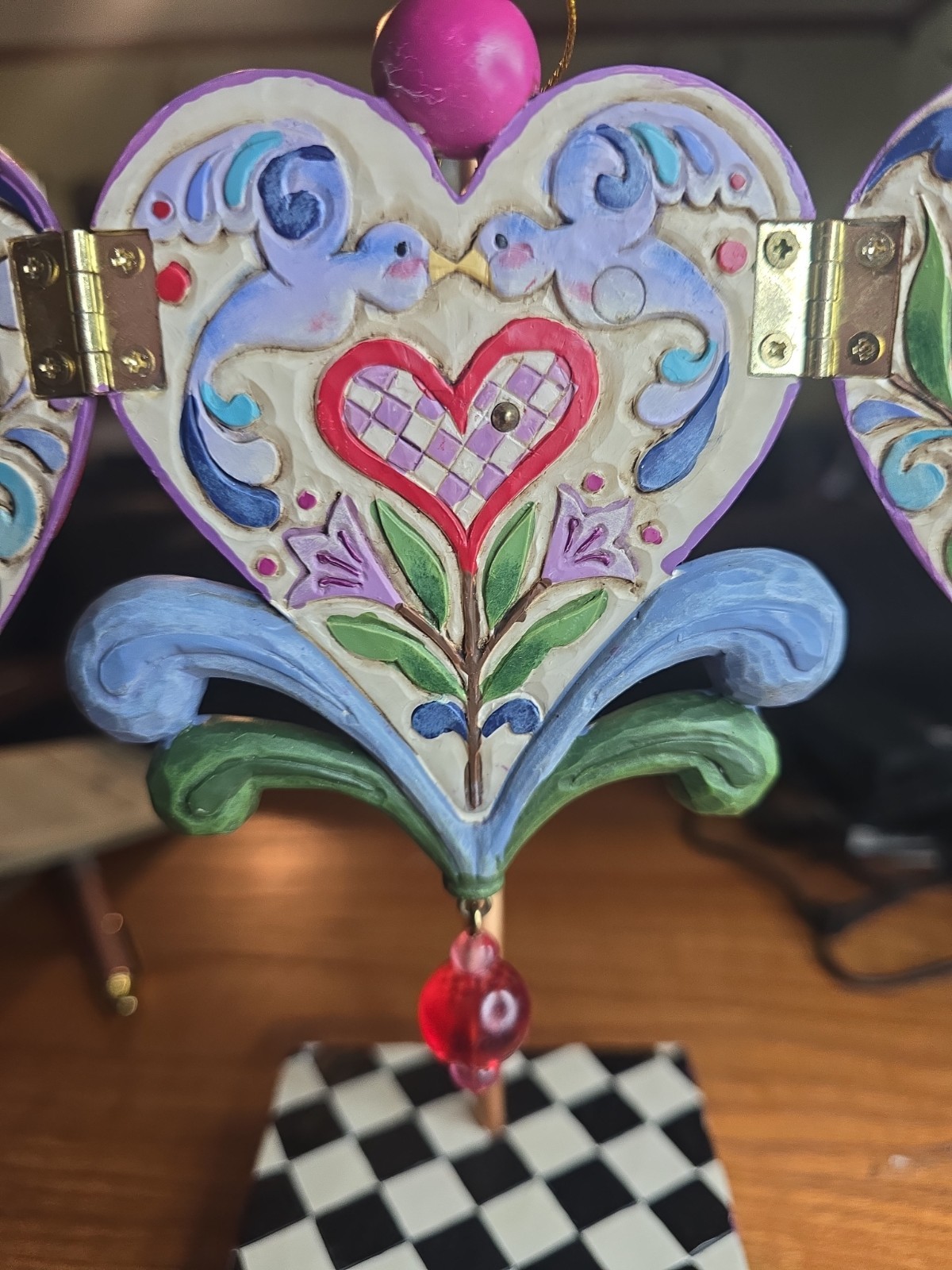 Jim Shore Heartwood Creek Multi-colored Tall Heart figurine