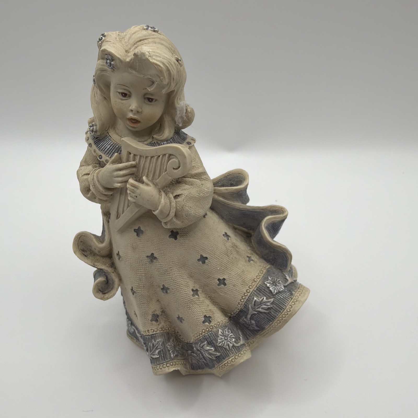 VTG 2001 Figurine Sarah’s Angels-“Harmony” # 30380 Blue/White 4″ Tall