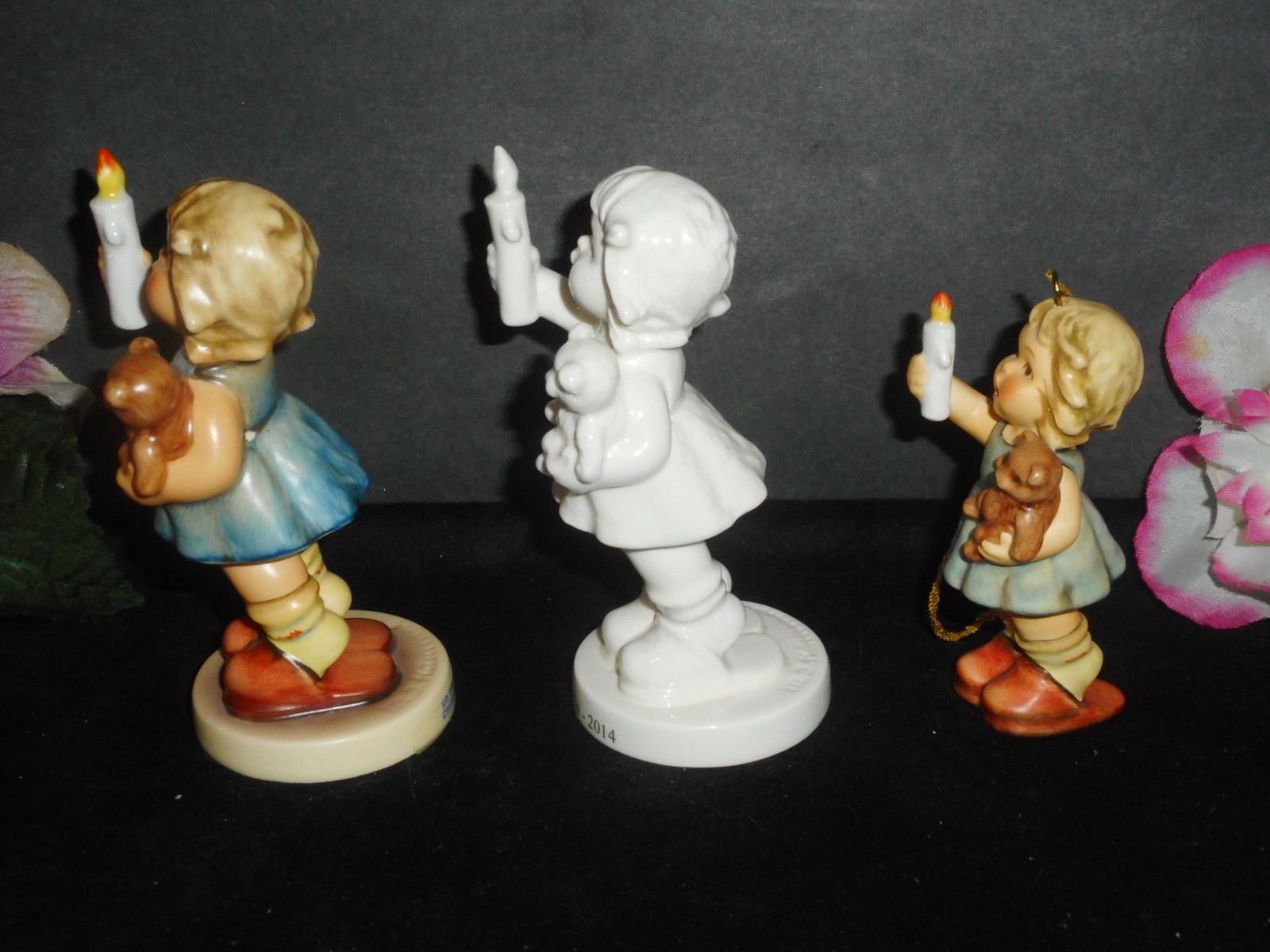 HUMMEL CHRISTMAS WISH FIGURE 2094 + LOVE LIVES ON WHITE & MATCHING ORNAMENT MIB