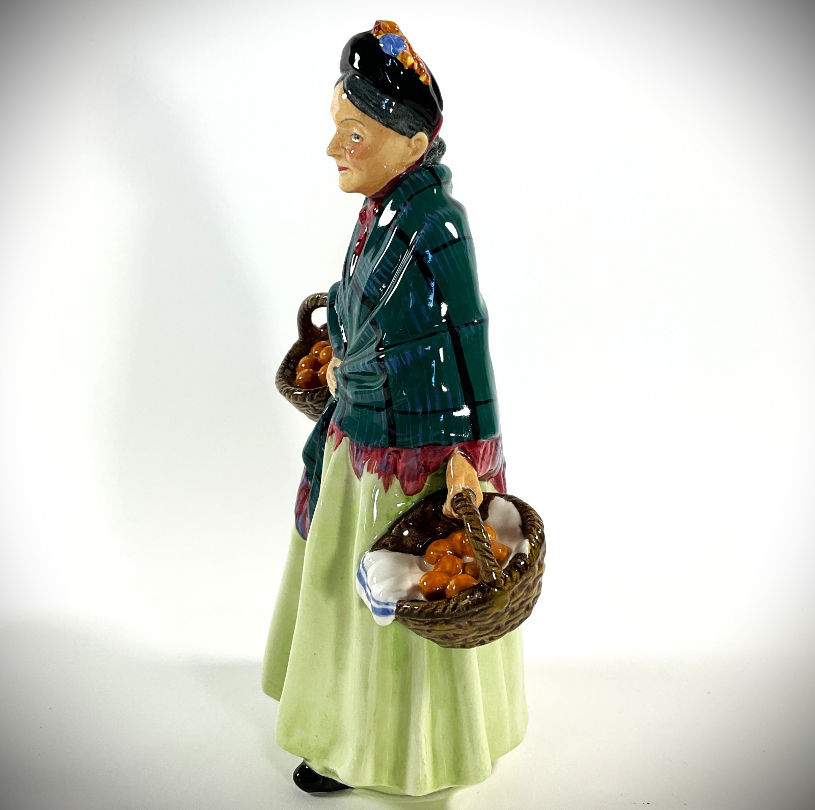 VTG Royal Doulton “The Orange Lady” Figurine HN1953 Leslie Harradine 8.25″ Early