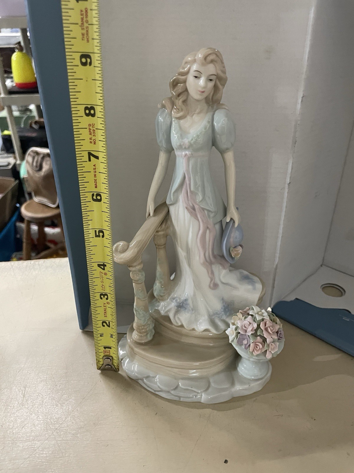 Elegant Figurine Lady on Stairs Ceramic Flowers Boquet