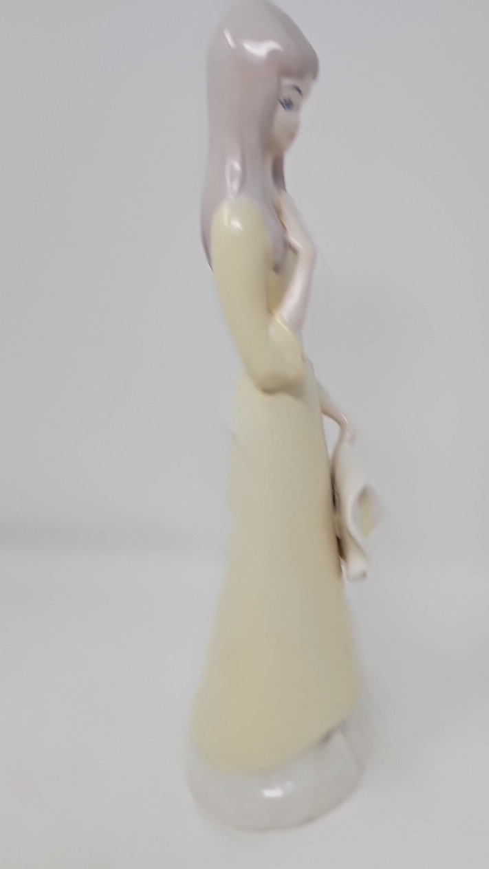 Vintage Porcelain Figurine Of Young Girl 13 Inches 1982 Signed Tomra