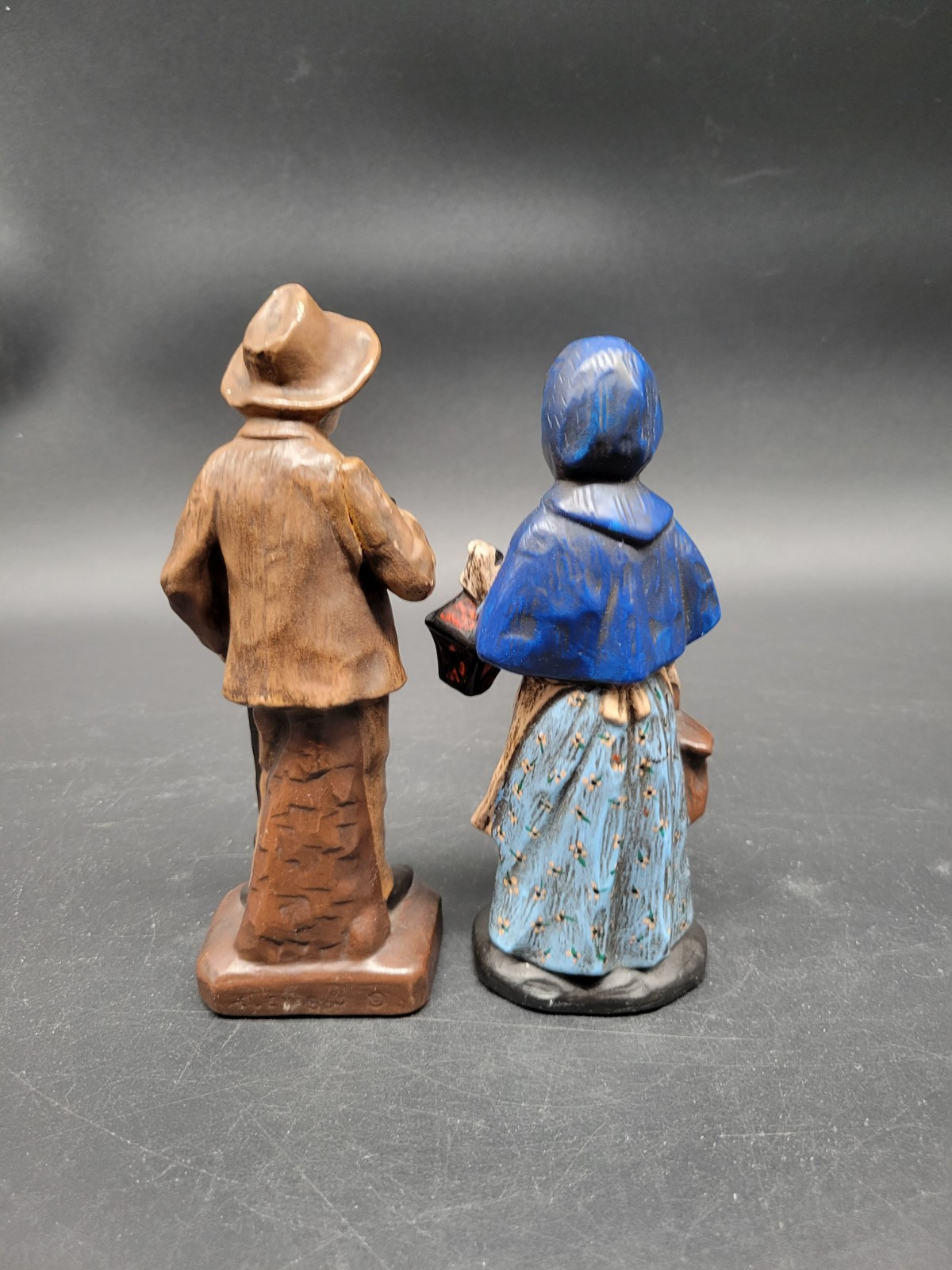Vintage Ceramic Peasant Couple Marked W 25 and T 31 8″ X 2.75″ & 7.25″ X 3″