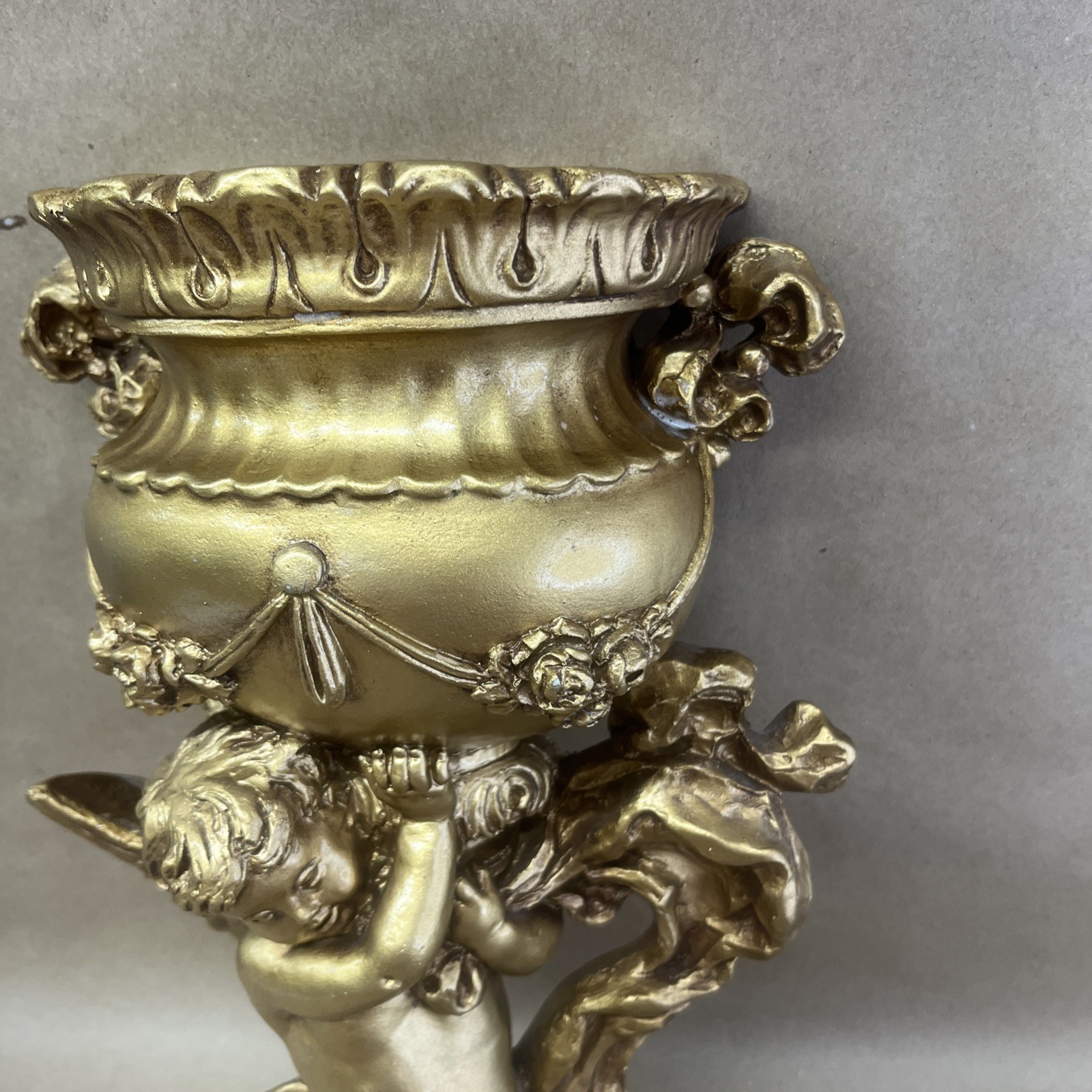VINTAGE ANGEL CHERUB 1975 VICTORIAN GOLD WALL POCKET HOLLYWOOD REGENCY 14 1/2”