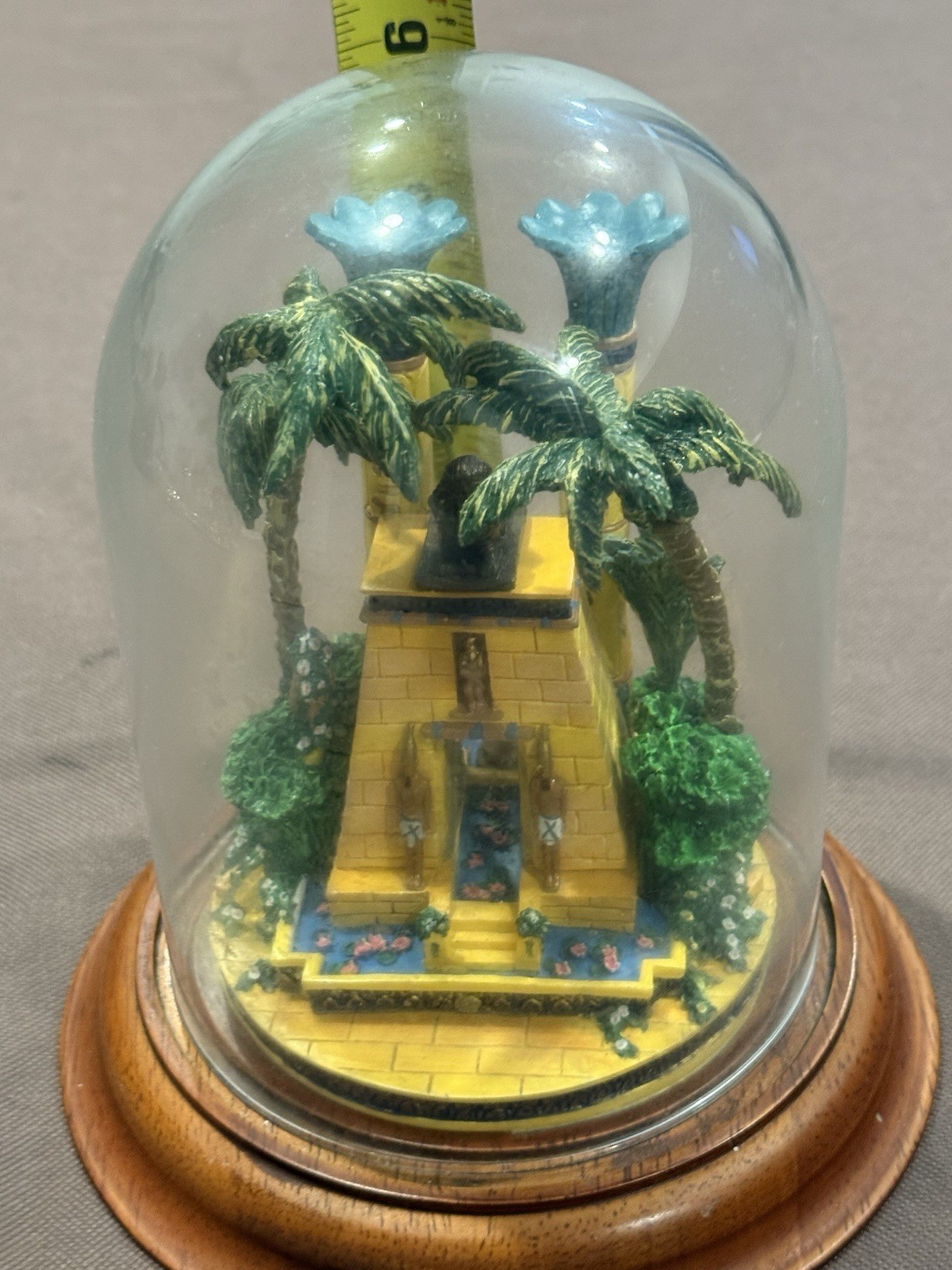 The Secret Garden Of Queen Nefertiti – Franklin Mint – Removable Glass Dome 1991