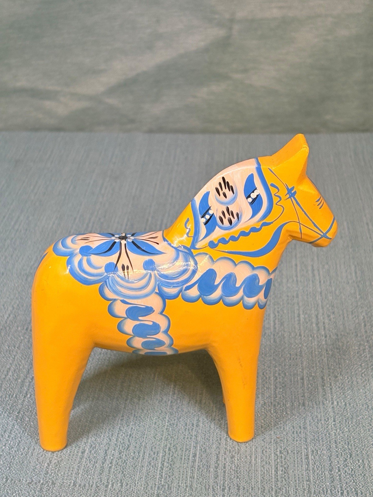 Rare! Authentic Swedish Dala Horse Wooden Hand Painted Hemslojd Yellow