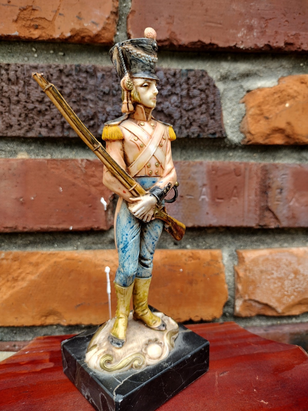 Vintage Fontanini Italy 7.5 Hand Painted Fusilier Soldier PVC Statue Marble Base