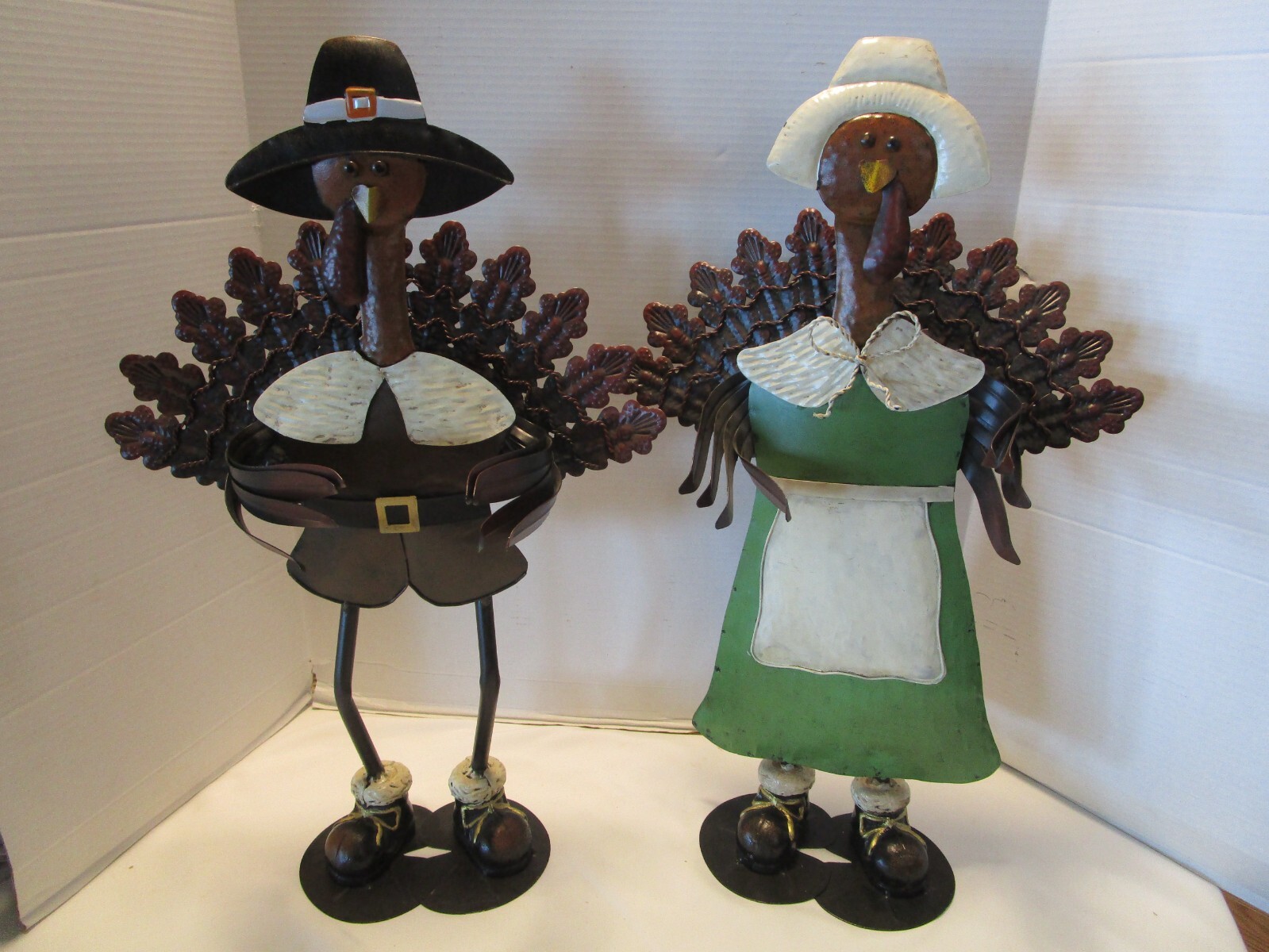Free Standing Metal Art set 2 Mr. & Mrs. Pilgrim Turkey Fall 24″ T 1 2000’s