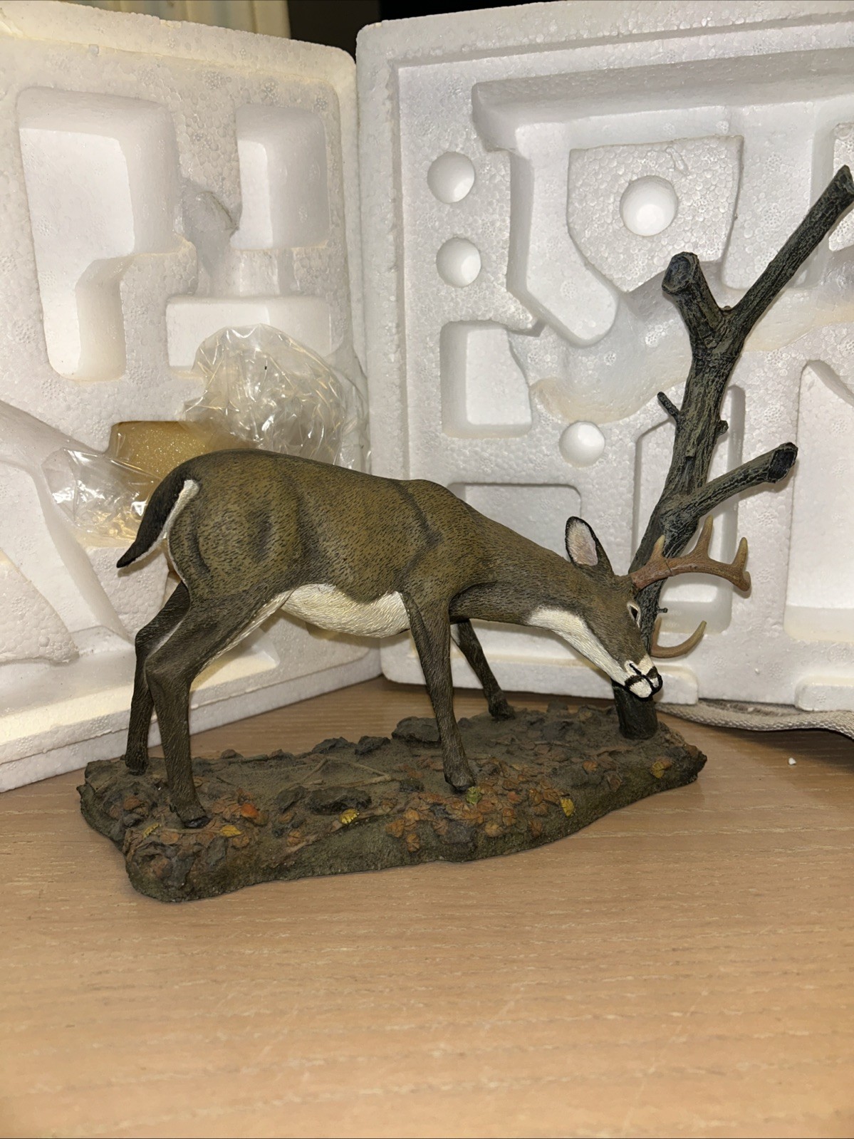 Danbury Mint “The Rub” Curtis Christensen Buck Whitetail Deer Sculpture 9x9x4