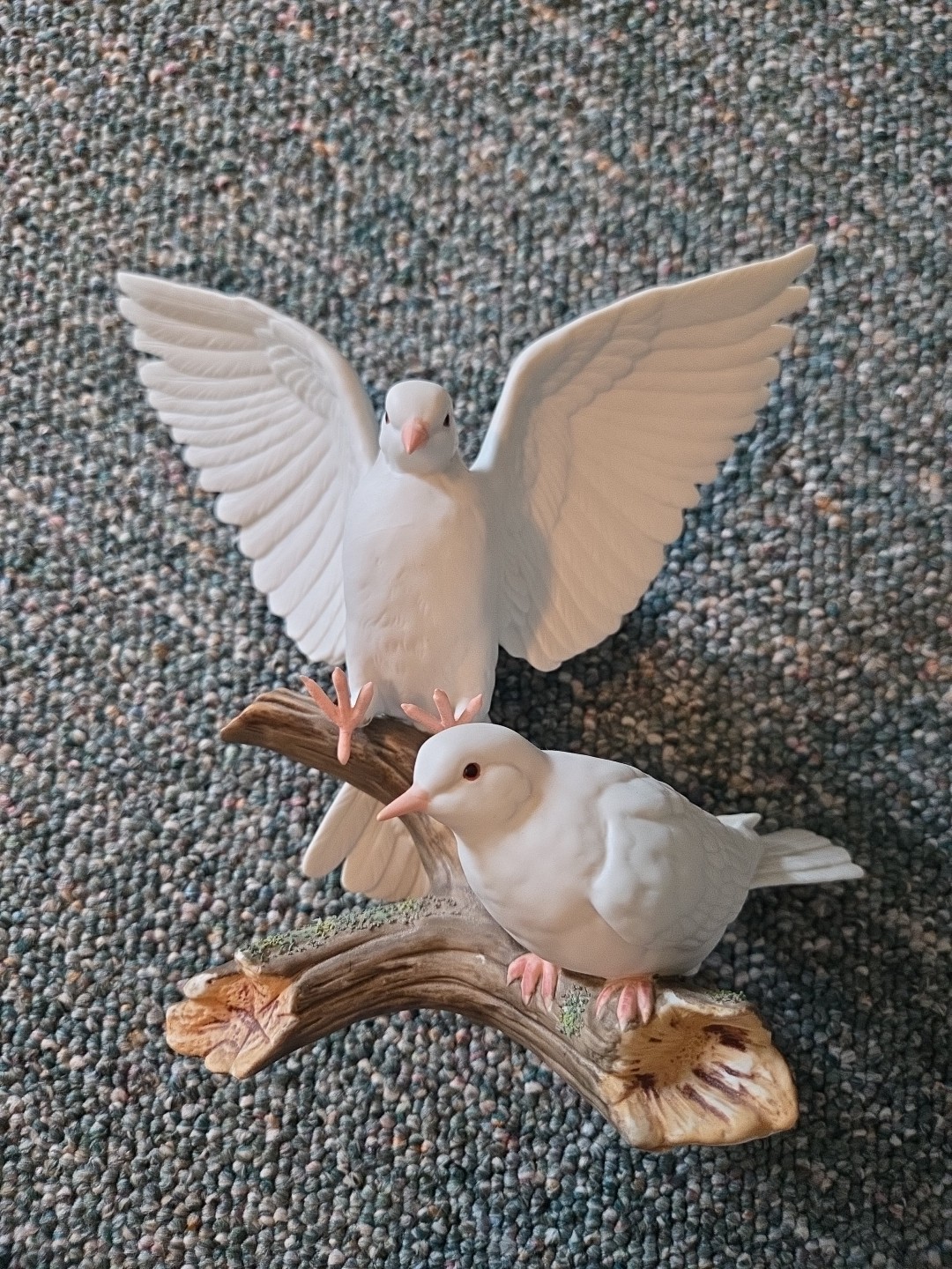 HOMECO Masterpiece Porcelain Love Birds Vintage 1985
