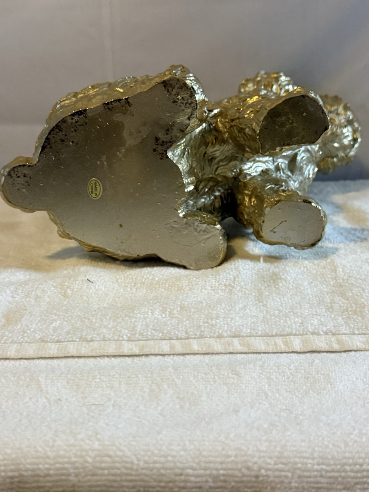 Gold Metallic Sitting Dog Figurine Sculpture 3D Effect 10″ Long