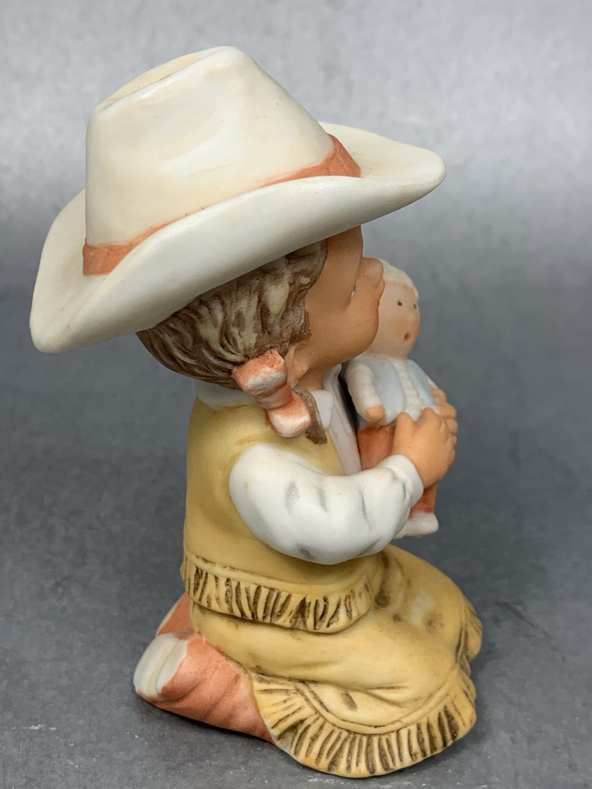 Perillo Collector Club Membership Piece Cowgirl With Doll Artaffects Vintage 86