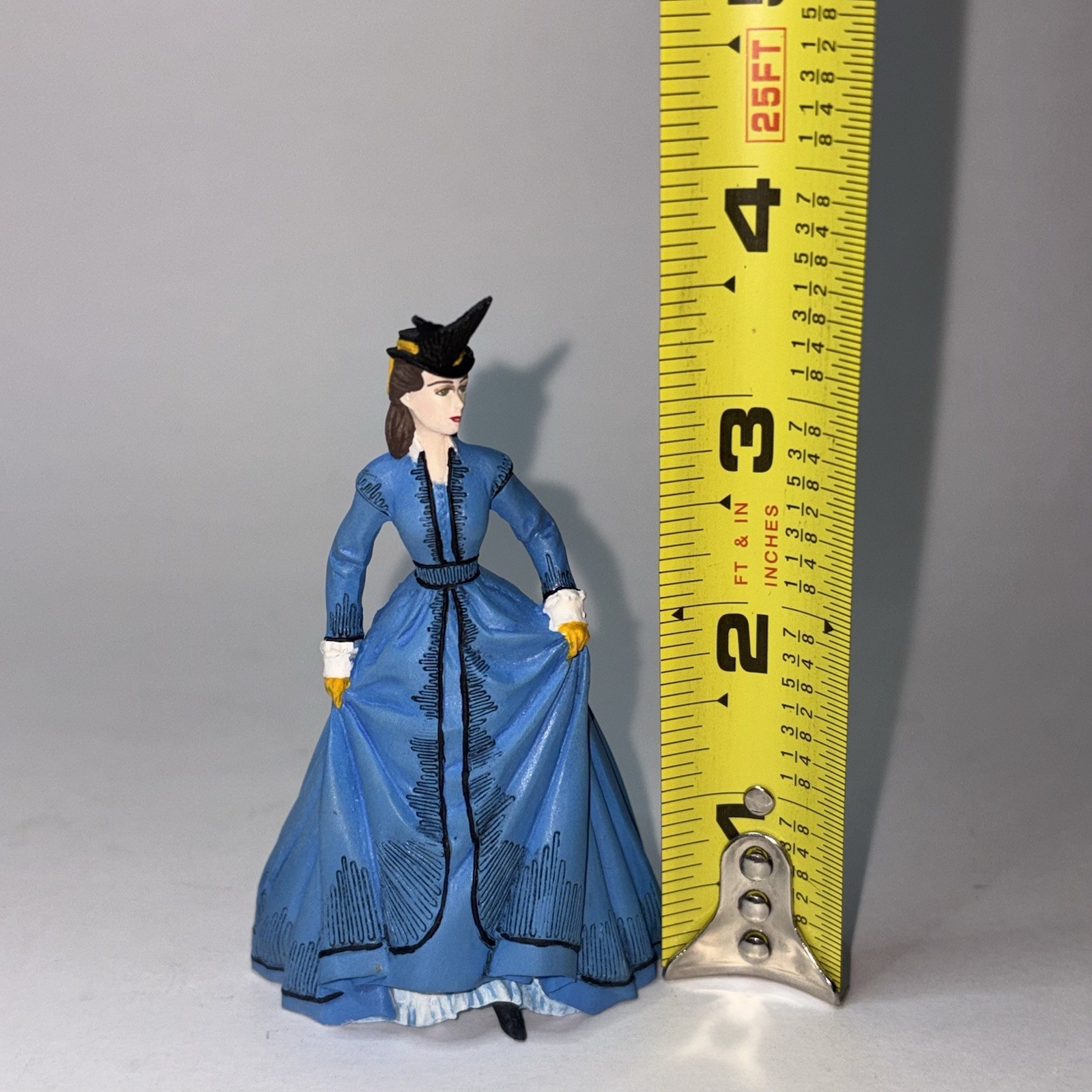 Franklin Mint Gone With The Wind Scarlett O’Hara Her Courage Shanty Dress 1991