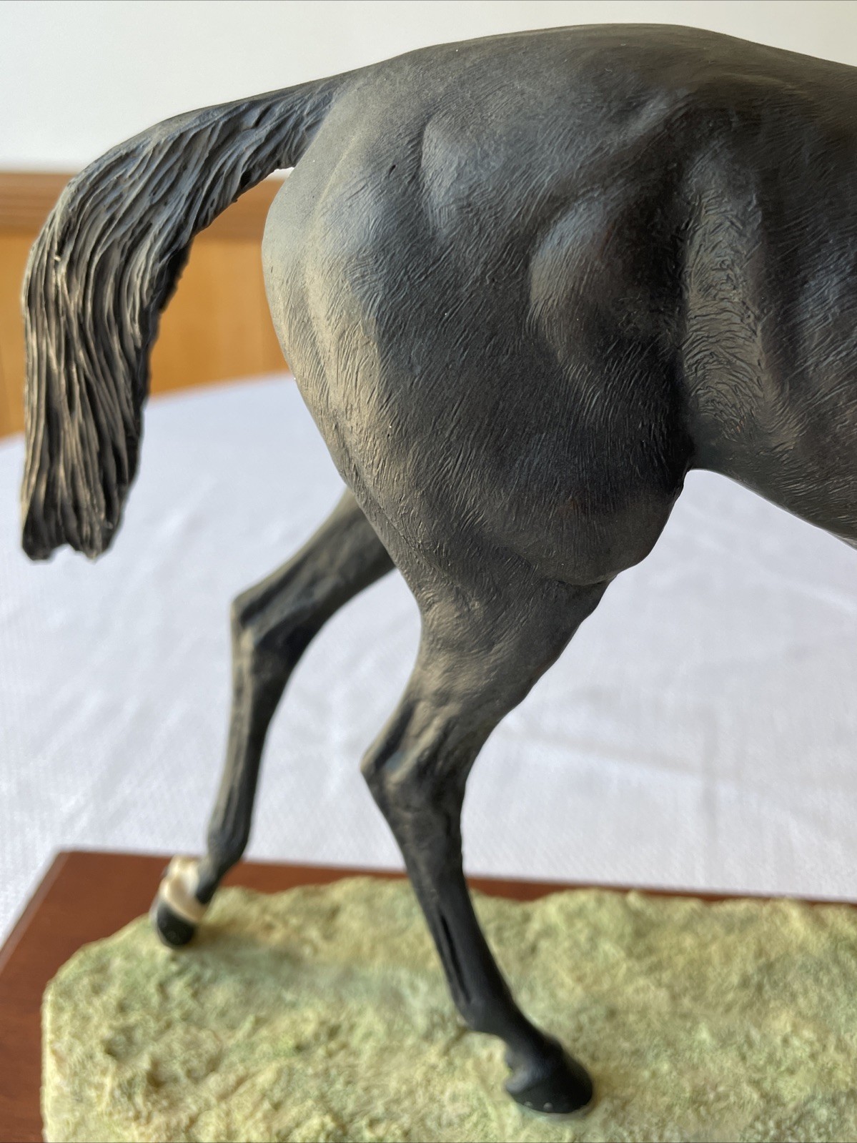 American Artists David Geenty “Ruffian” Porcelain Race Horse Sculpture Statue