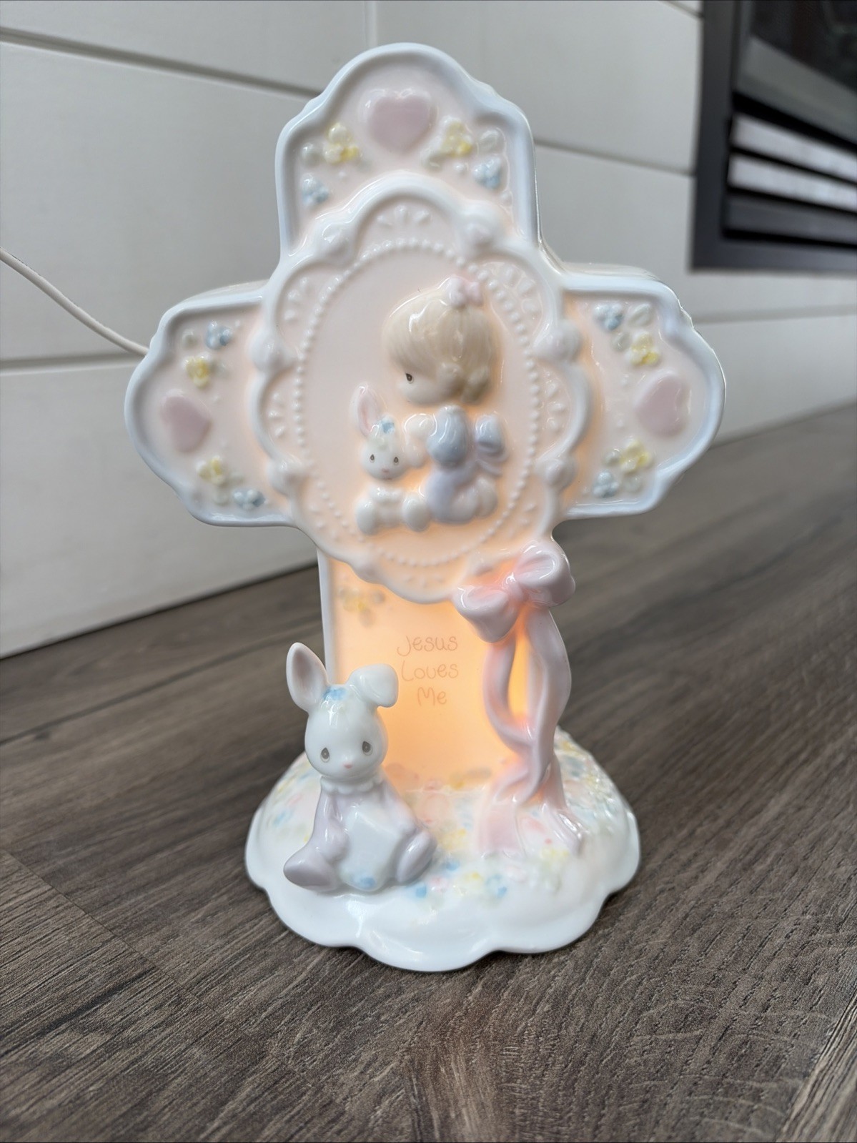 1993 Precious Moments Jesus Loves Me Cross Night Light Lamp Girl Bunny RARE