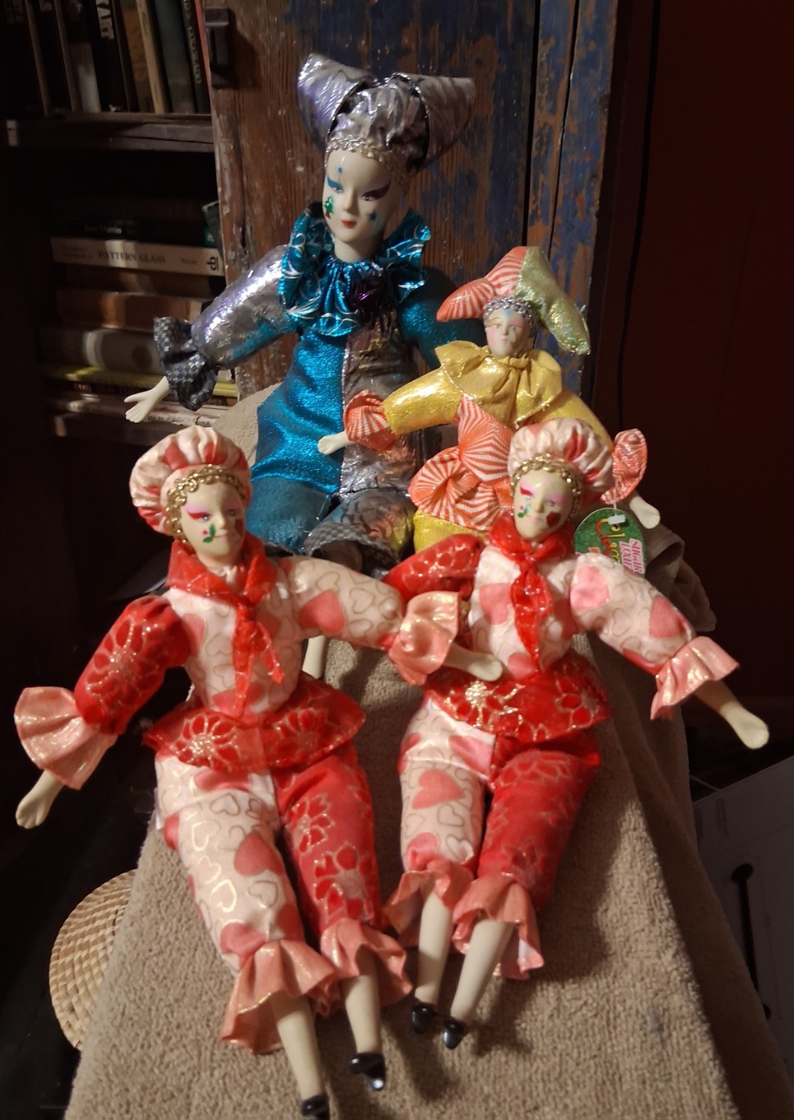 Vtg 80s Jester Harlequin Clowns Dolls Porcelain Set Of 4 Sugar Loaf Elves Pixie