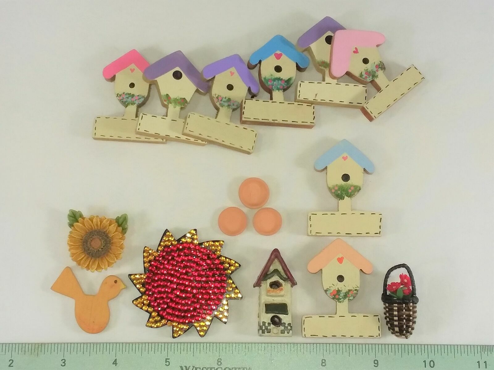 17 BIRDHOUSE/ GARDEN MINIS- FOR TOYS OR COLLAGE