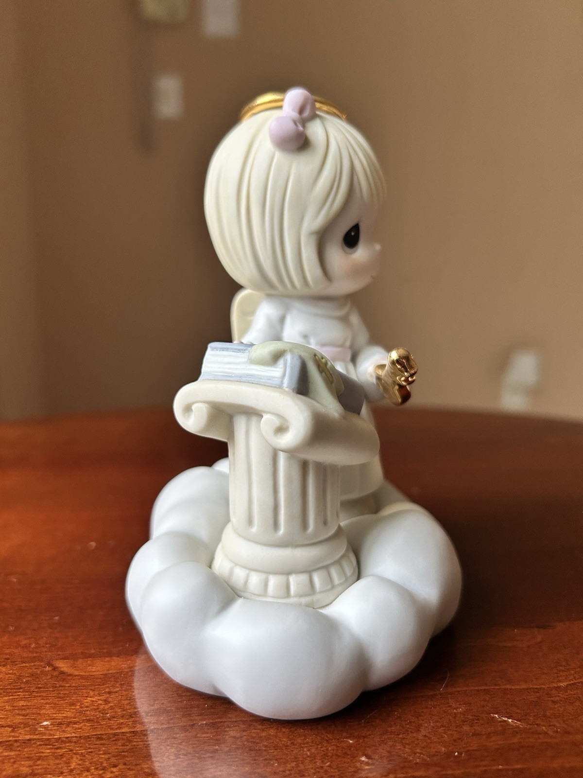 Precious Moments “It’s In The Book” Porcelain Figurine #550020 Holy Bible 2005
