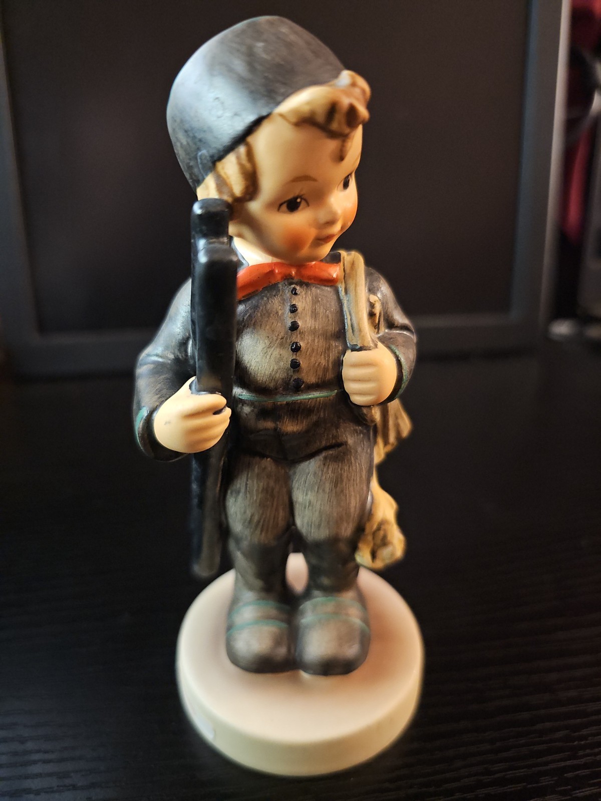 Hummel Goebel ‘Chimney Sweep’ Figurine 12/I, 5.5 Inches Tall