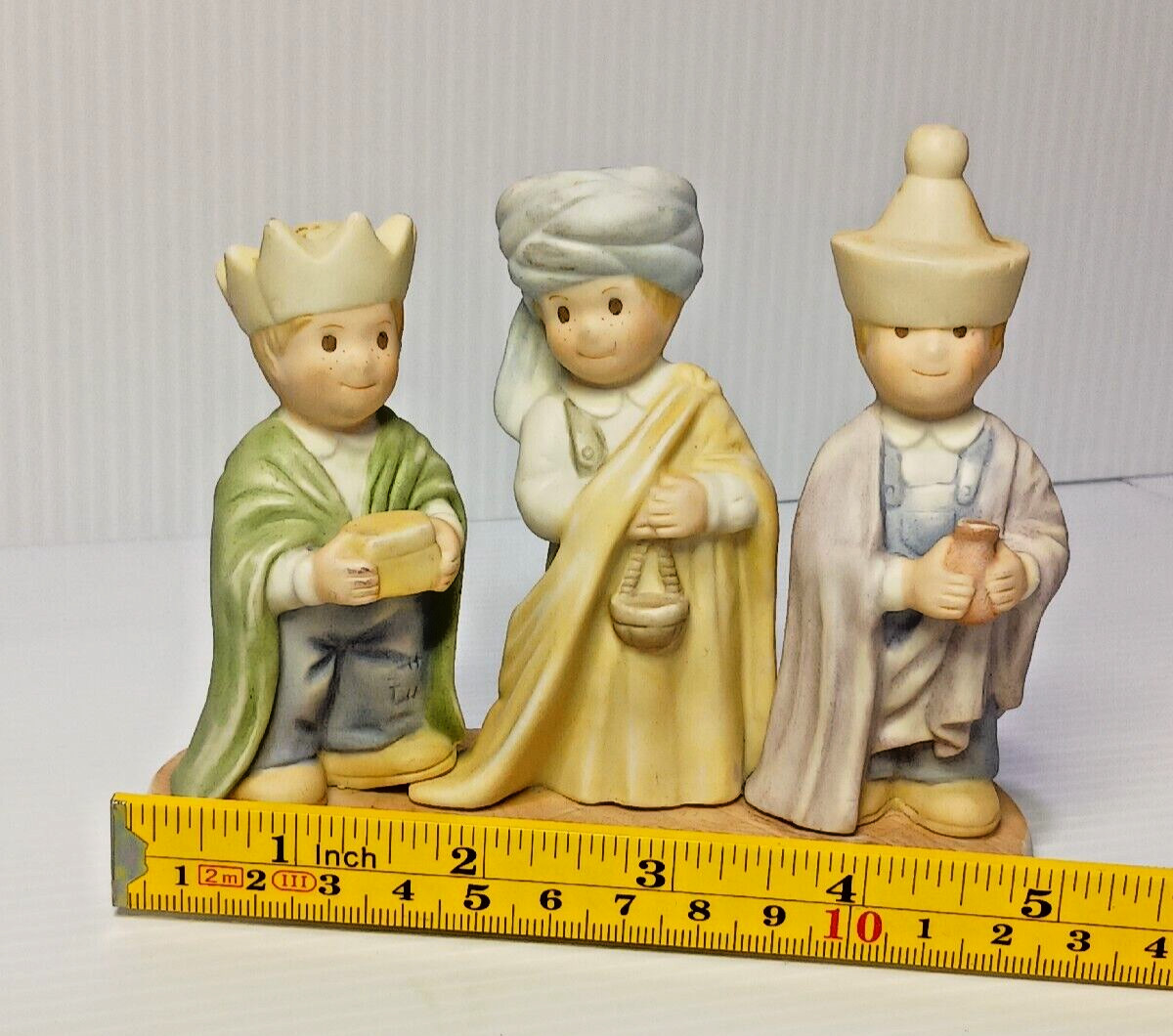 Circle Of Friends, We Three Kings, Snow Play, & On Top Of The World