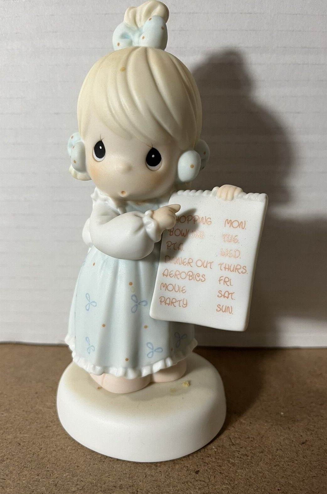 Precious Moments Figurine– Have You Any Room For Jesus 261130– 1996–pre-owned