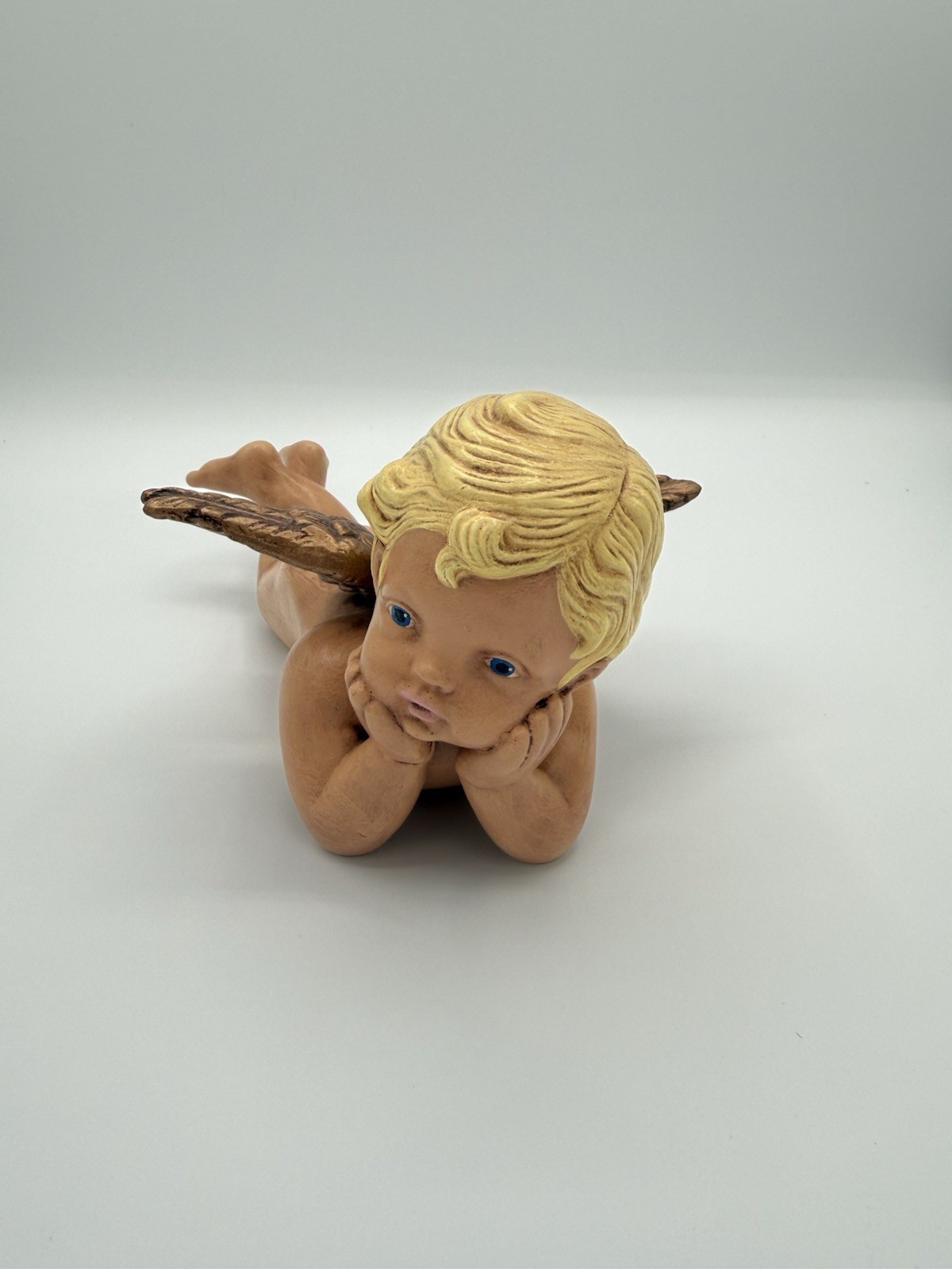 Vintage 1988 Scioto Ceramics Bisque Cherub Figurine Angel Lying on Stomach 5.5″