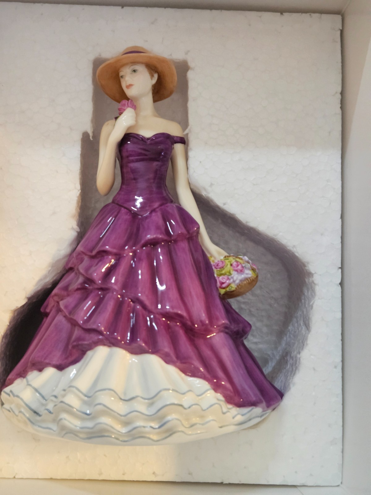 Royal Doulton Pretty Ladies Petite Megan Figurine 2011 HN5512 BOX EXCELLENT!