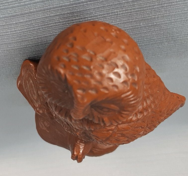 VTG 1987 Red Mill Owl Crushed Pecan Shell Carved Figurine 4 inches tall
