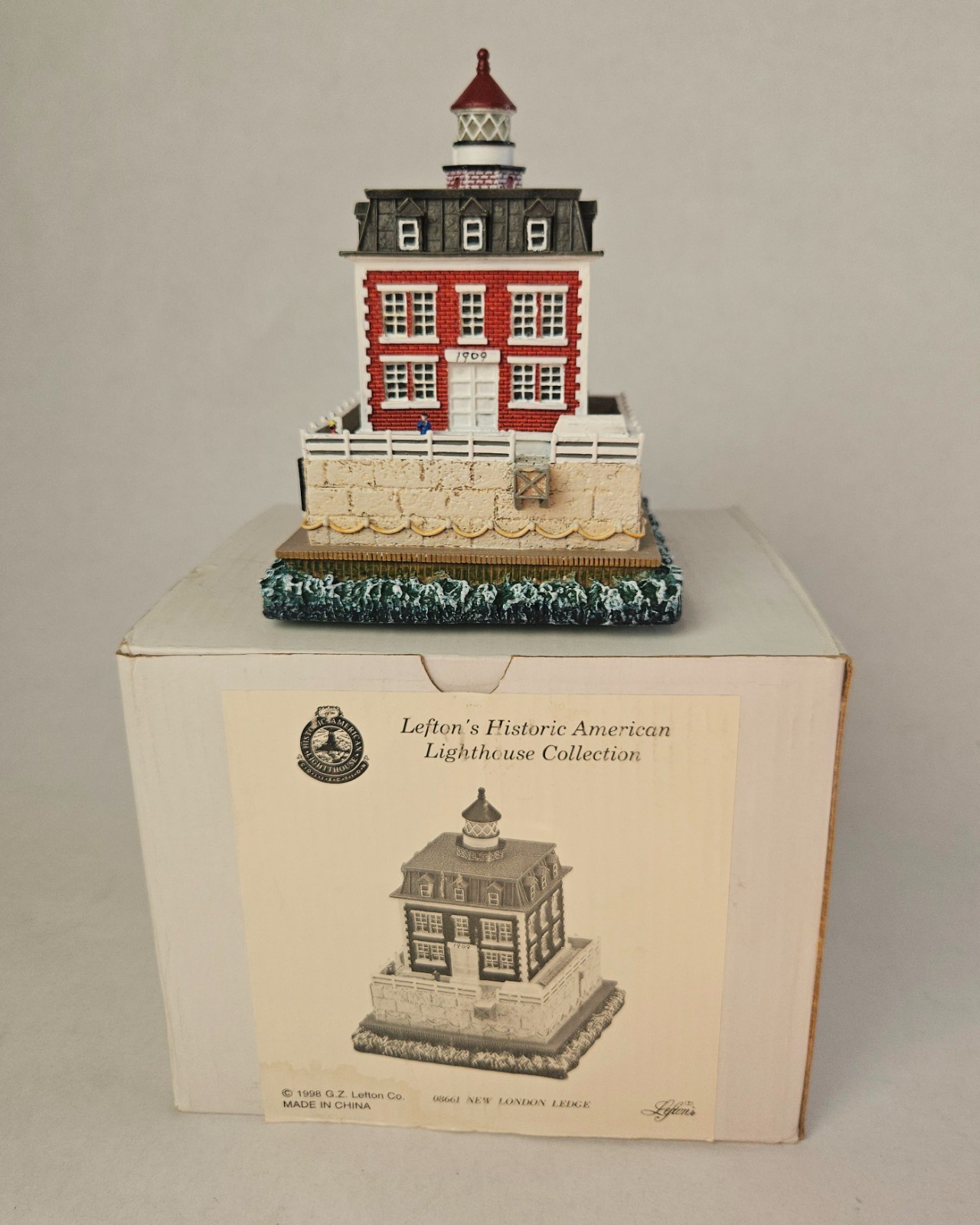 Lefton 1998 New London Ledge Light Lighthouse 5″ Connecticut #0769 – New in box