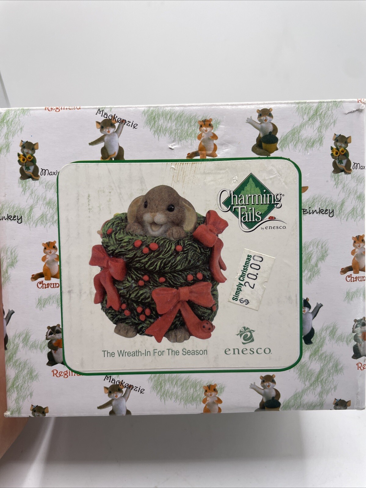 Charming Tails ‘THE WREATH-IN FOR THE SEASON” CHRISTMAS MOUSE New In Packaging!