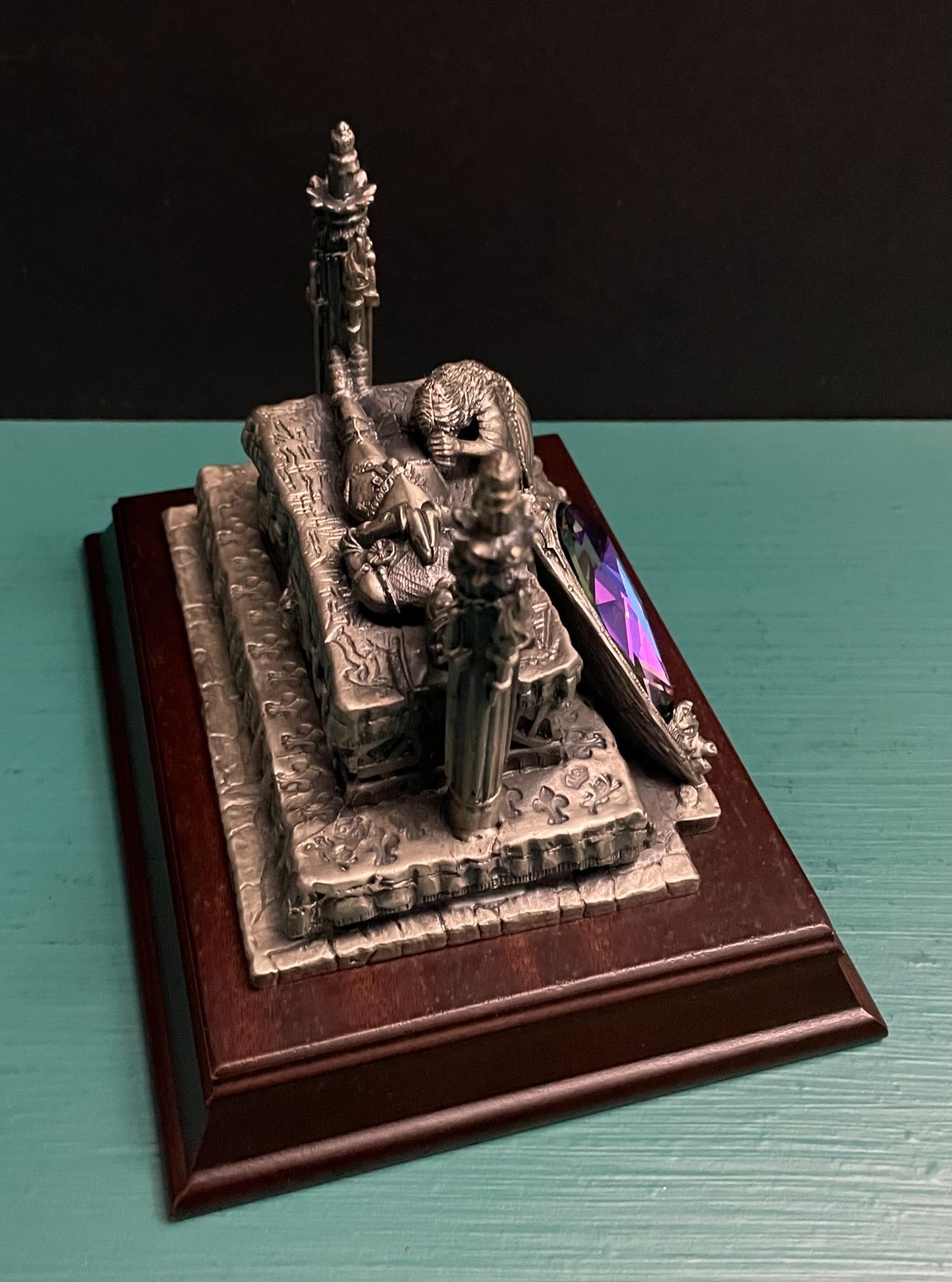 Tudor Mint Pewter King Arthur Queen Guinevere Excalibur Sword Camelot Art Statue