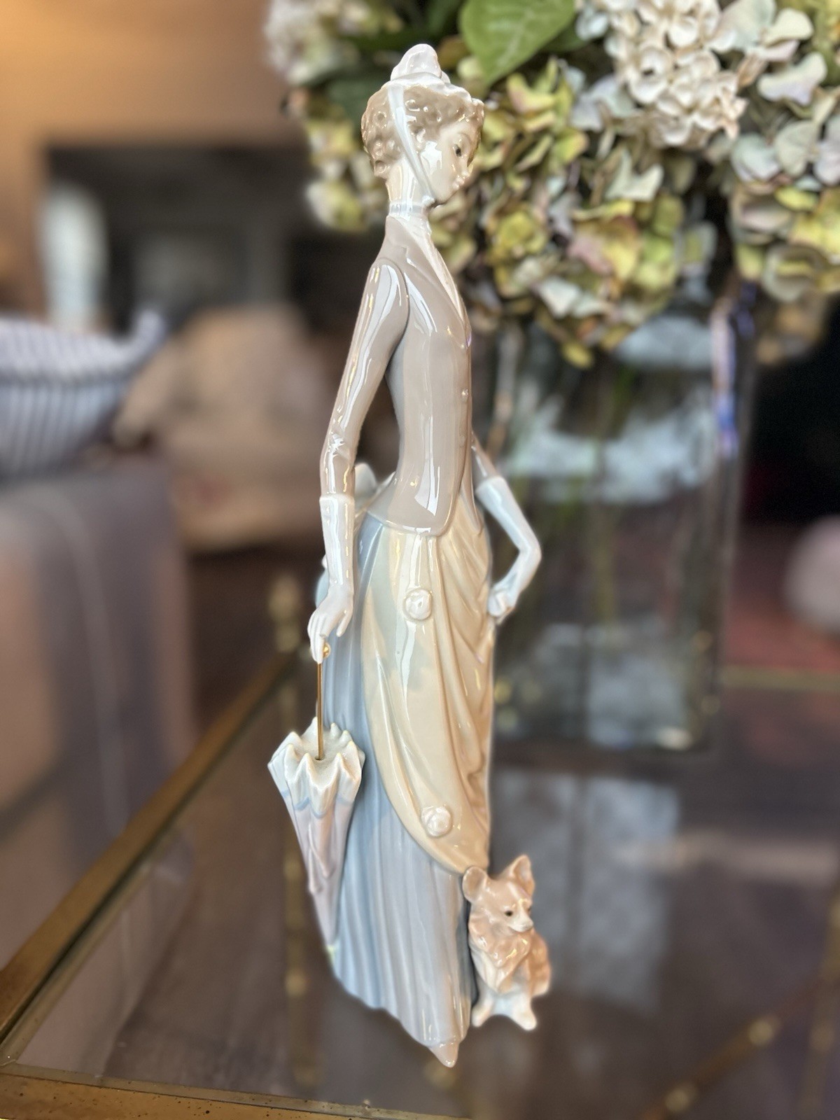 Lladro Lady with Dog and Umbrella Retired w/ Box Excellent