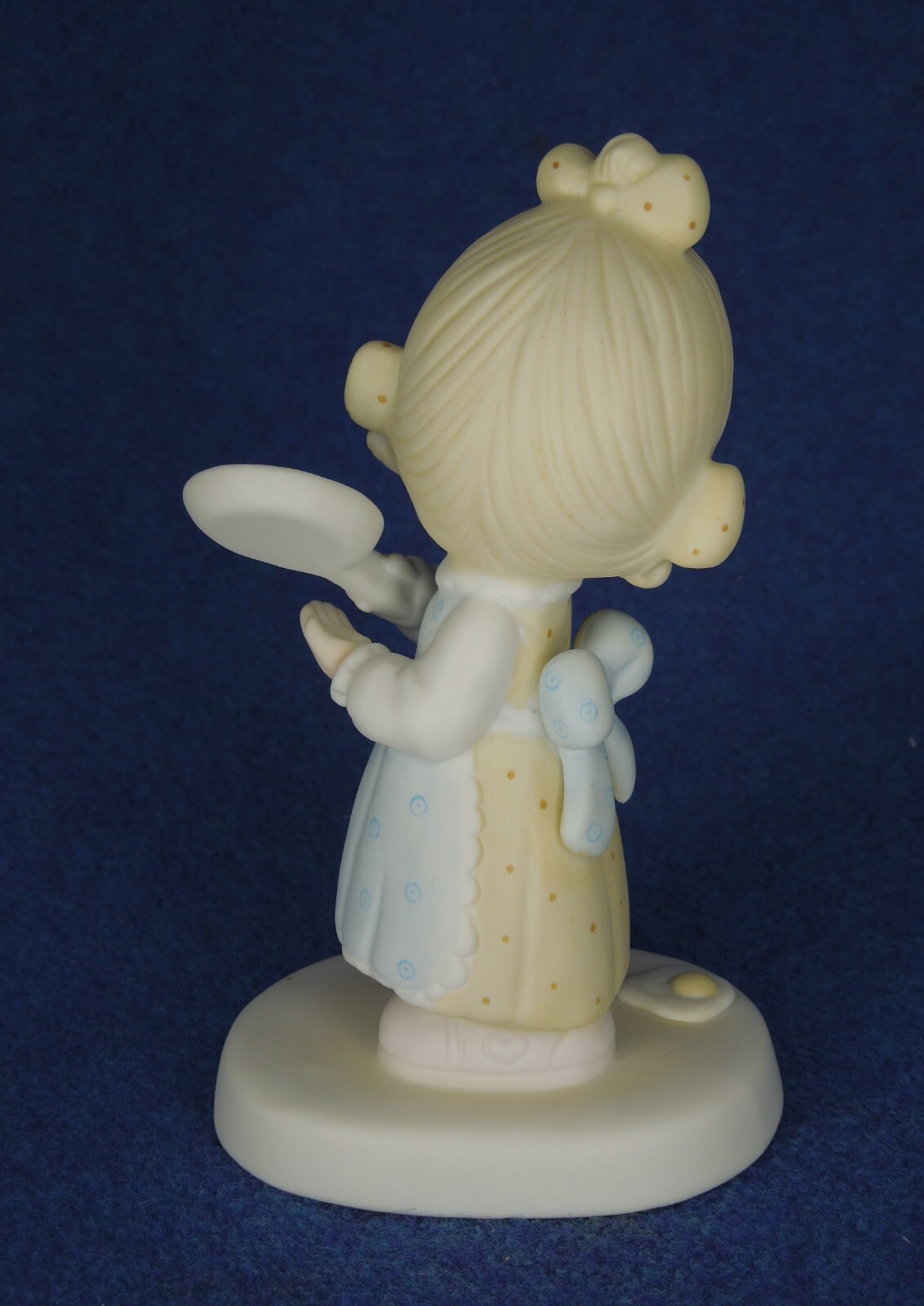 Precious Moments “EGGS OVER EASY” E-3118 FISH Mark – B3